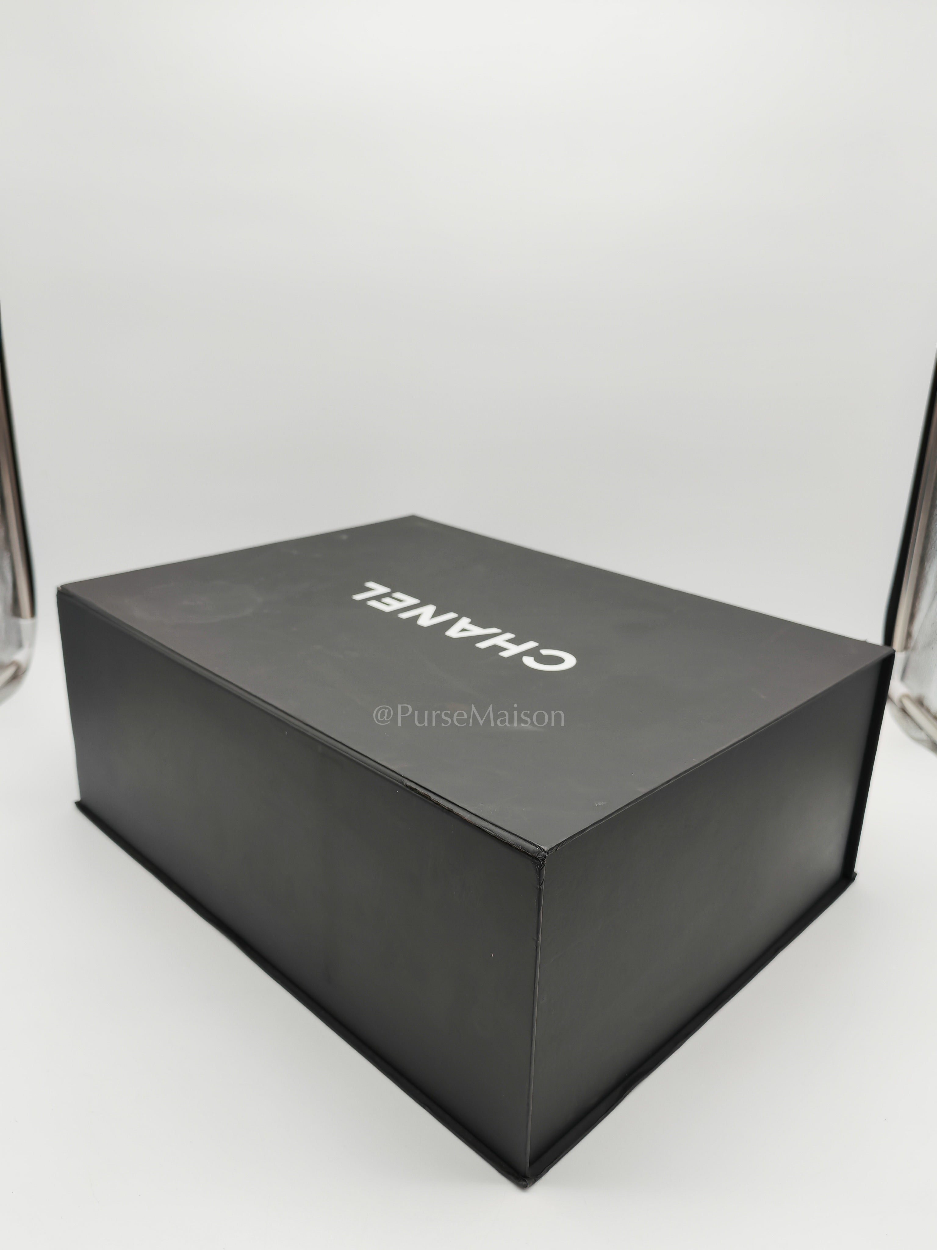 Classic Jumbo Double Flap Black Caviar Series 14 | Purse Maison Luxury Bags Shop