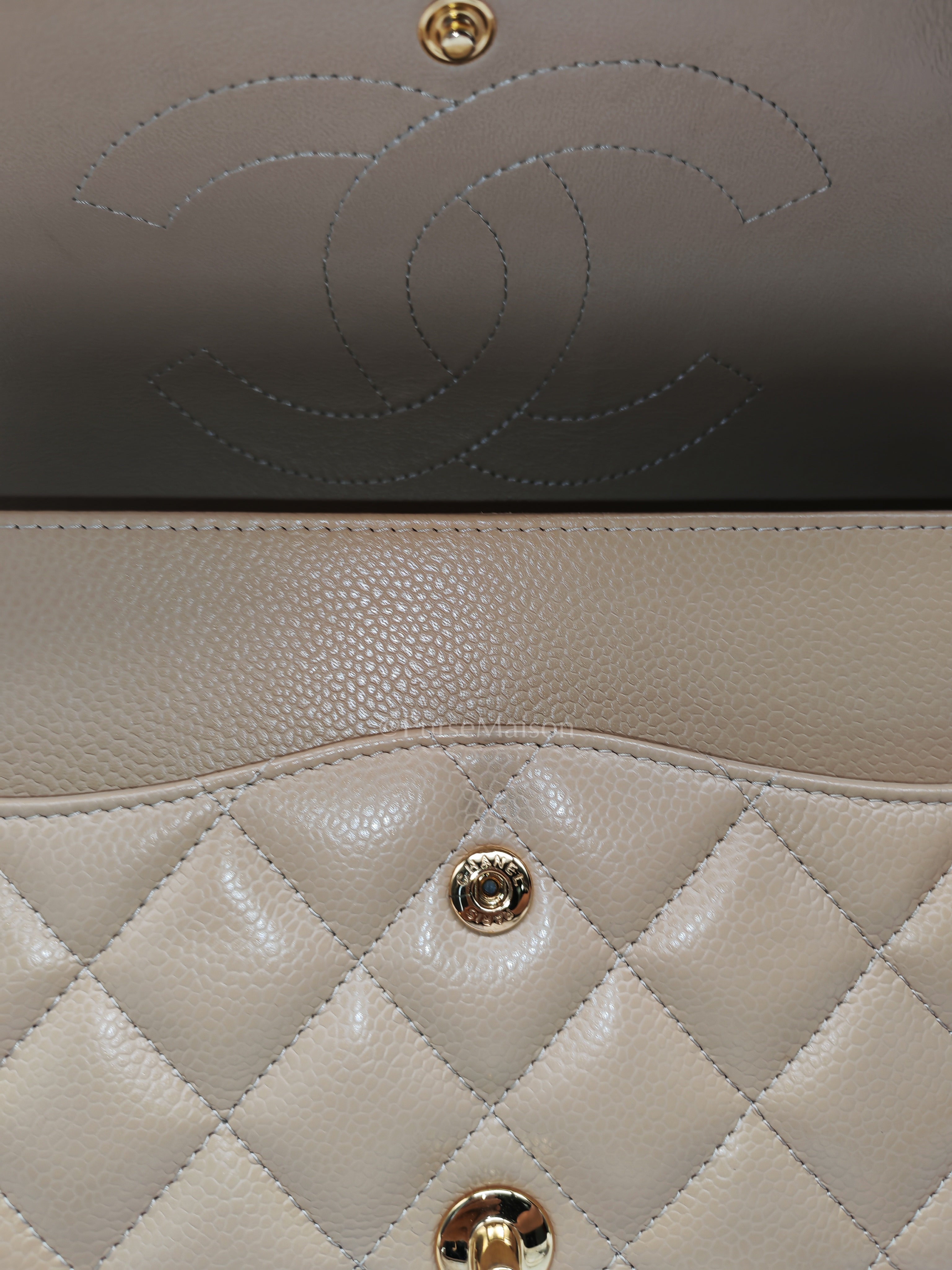 Classic Jumbo Double Flap in Beige Clair Leather and Gold Hardware Series 20 | Purse Maison Luxury Bags Shop