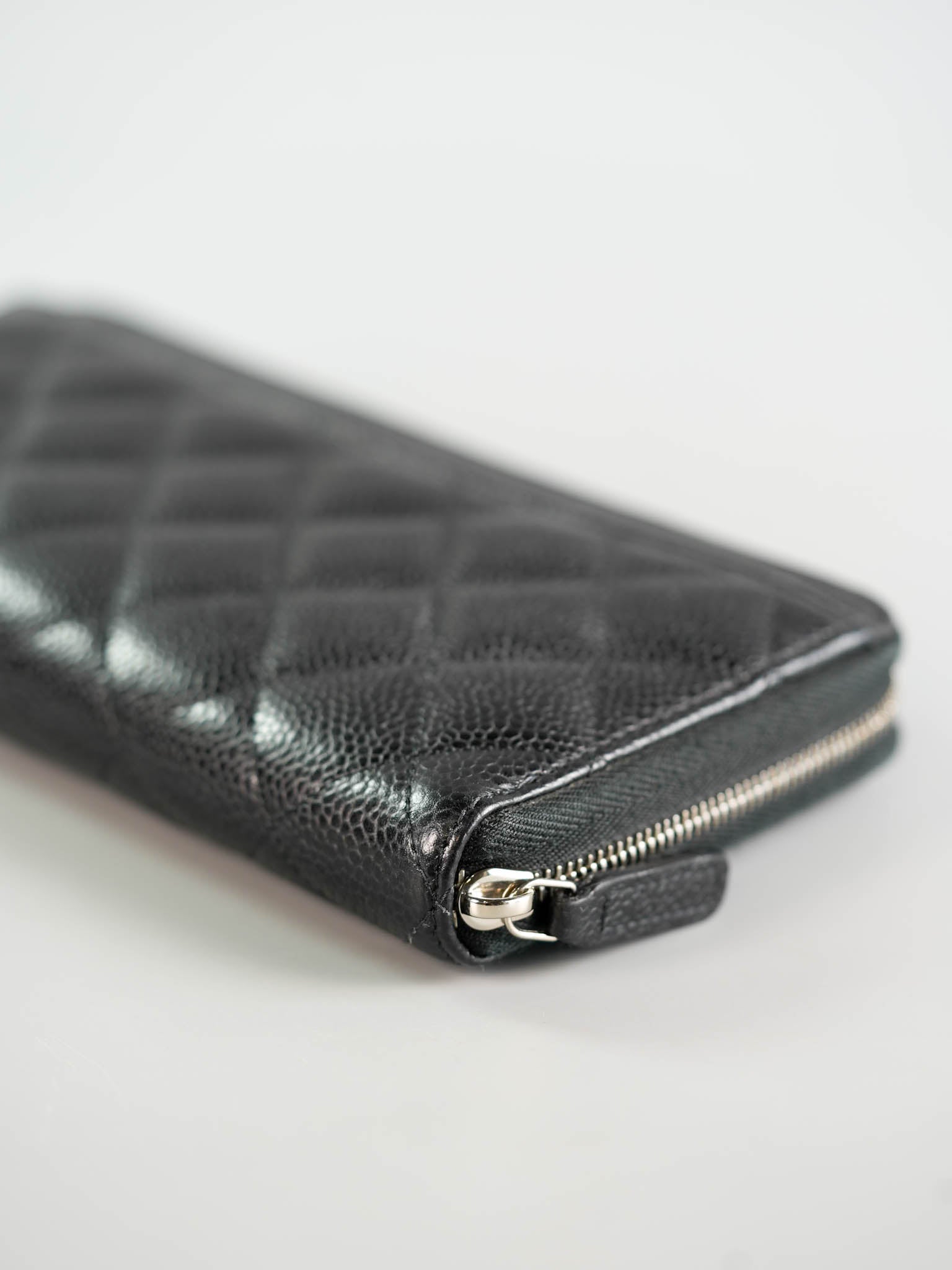 Classic Long Zipped Wallet Black Caviar Leather & Silver Hardware Series 31 | Purse Maison Luxury Bags Shop