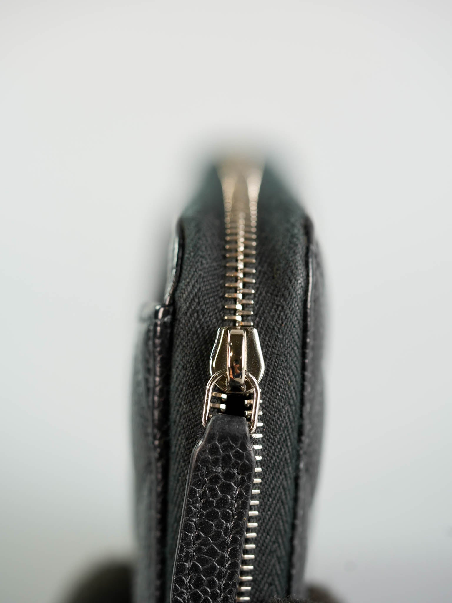 Classic Long Zipped Wallet Black Caviar Leather & Silver