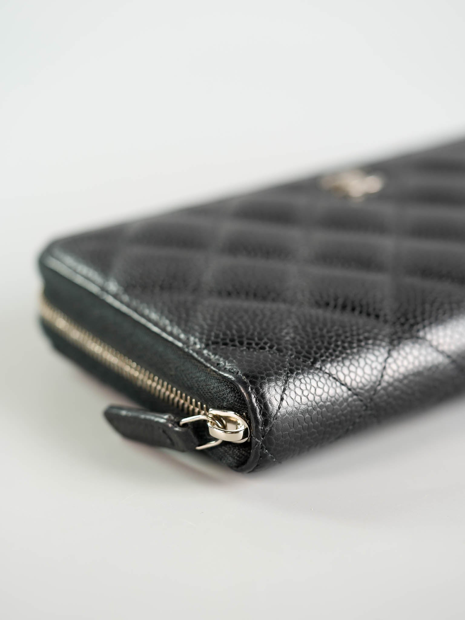 Classic Long Zipped Wallet Black Caviar Leather & Silver Hardware Series 31 | Purse Maison Luxury Bags Shop