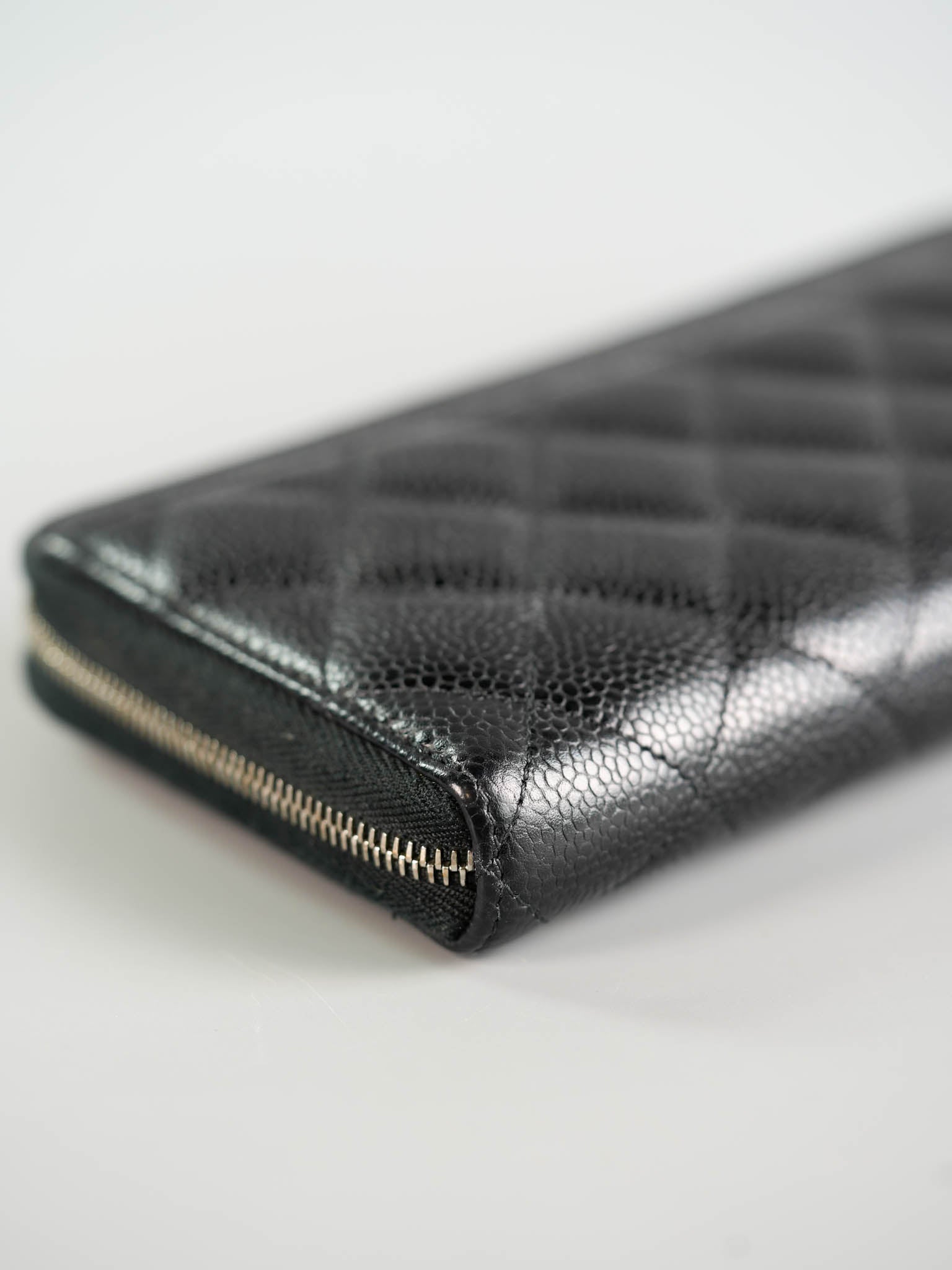 Classic Long Zipped Wallet Black Caviar Leather & Silver Hardware Series 31 | Purse Maison Luxury Bags Shop