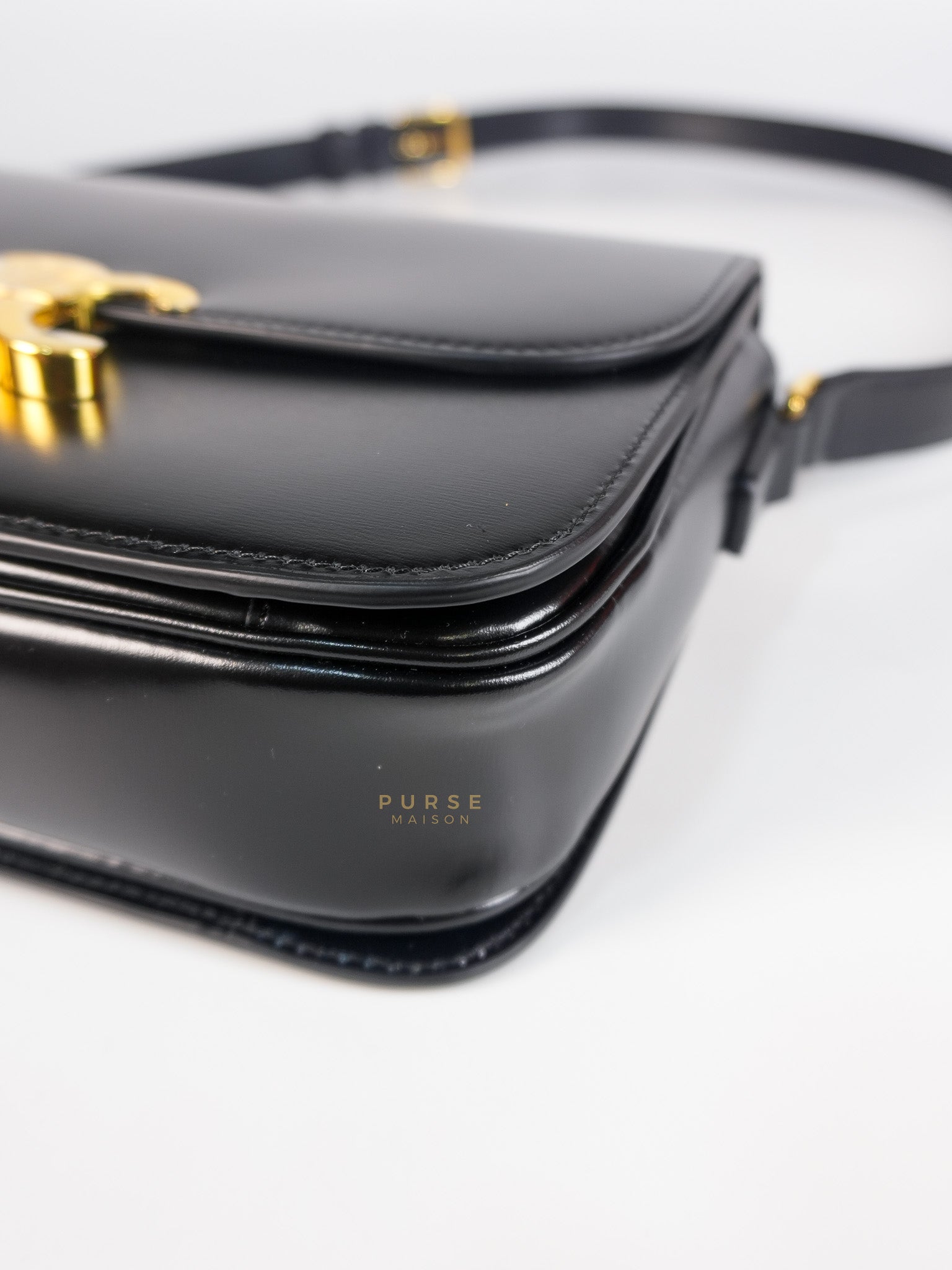 Classic Medium Triomphe in Black Shiny Calfskin Leather | Purse Maison Luxury Bags Shop