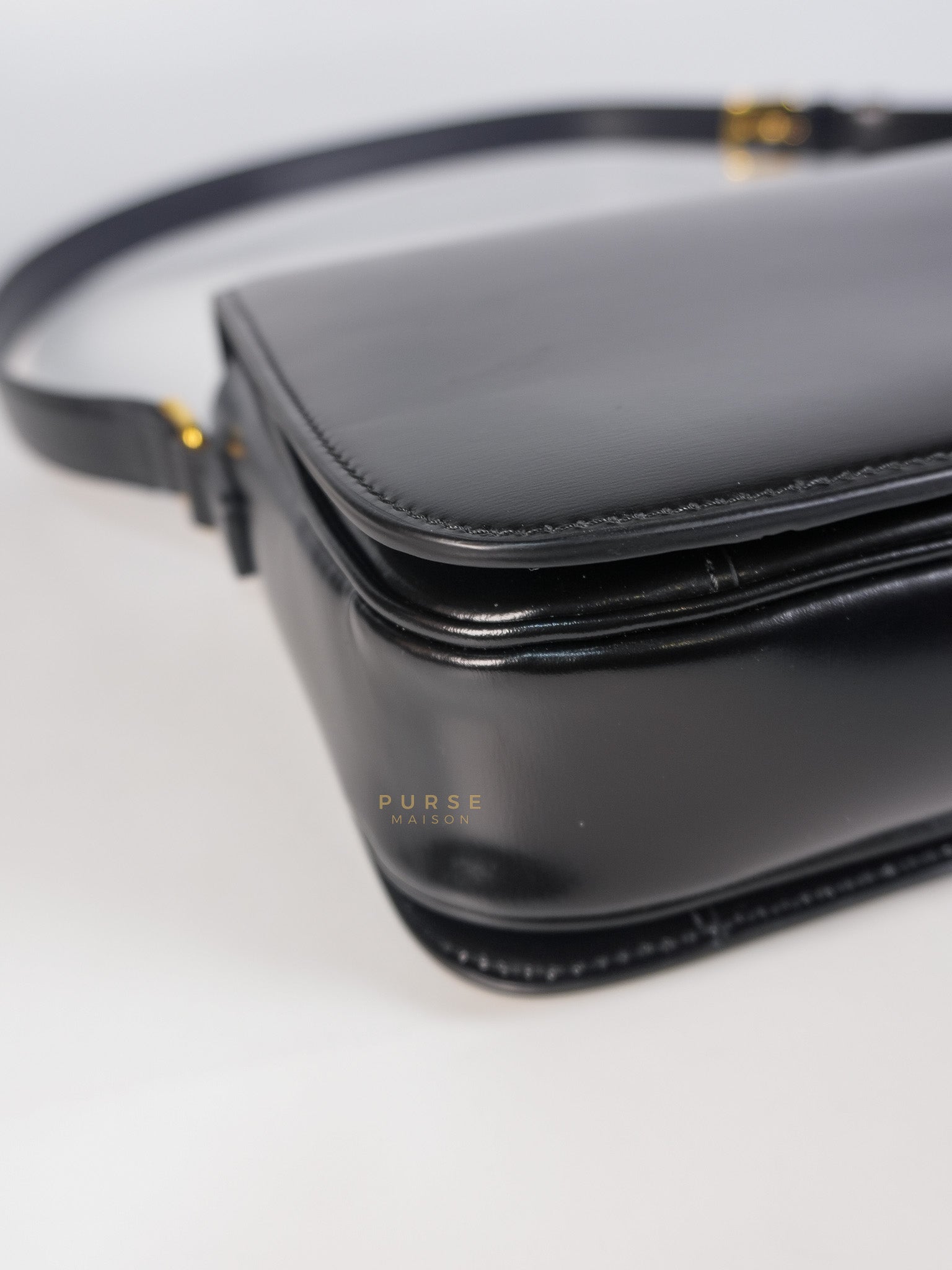 Classic Medium Triomphe in Black Shiny Calfskin Leather | Purse Maison Luxury Bags Shop