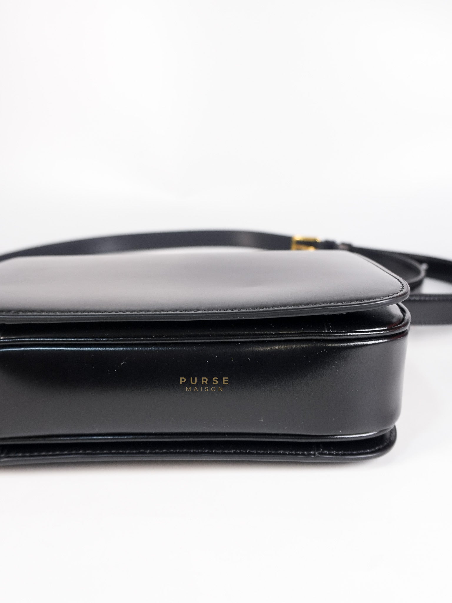 Classic Medium Triomphe in Black Shiny Calfskin Leather | Purse Maison Luxury Bags Shop