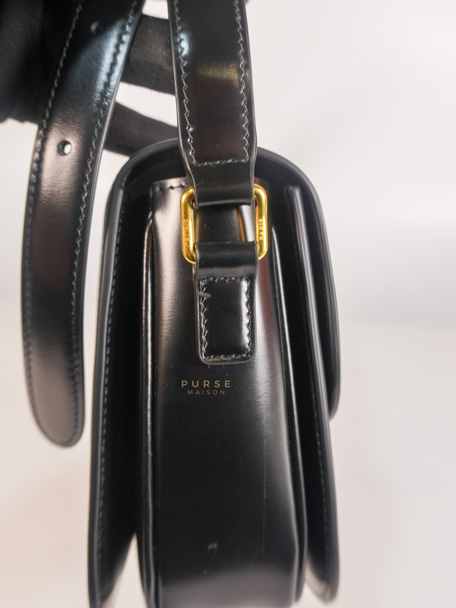Classic Medium Triomphe in Black Shiny Calfskin Leather | Purse Maison Luxury Bags Shop