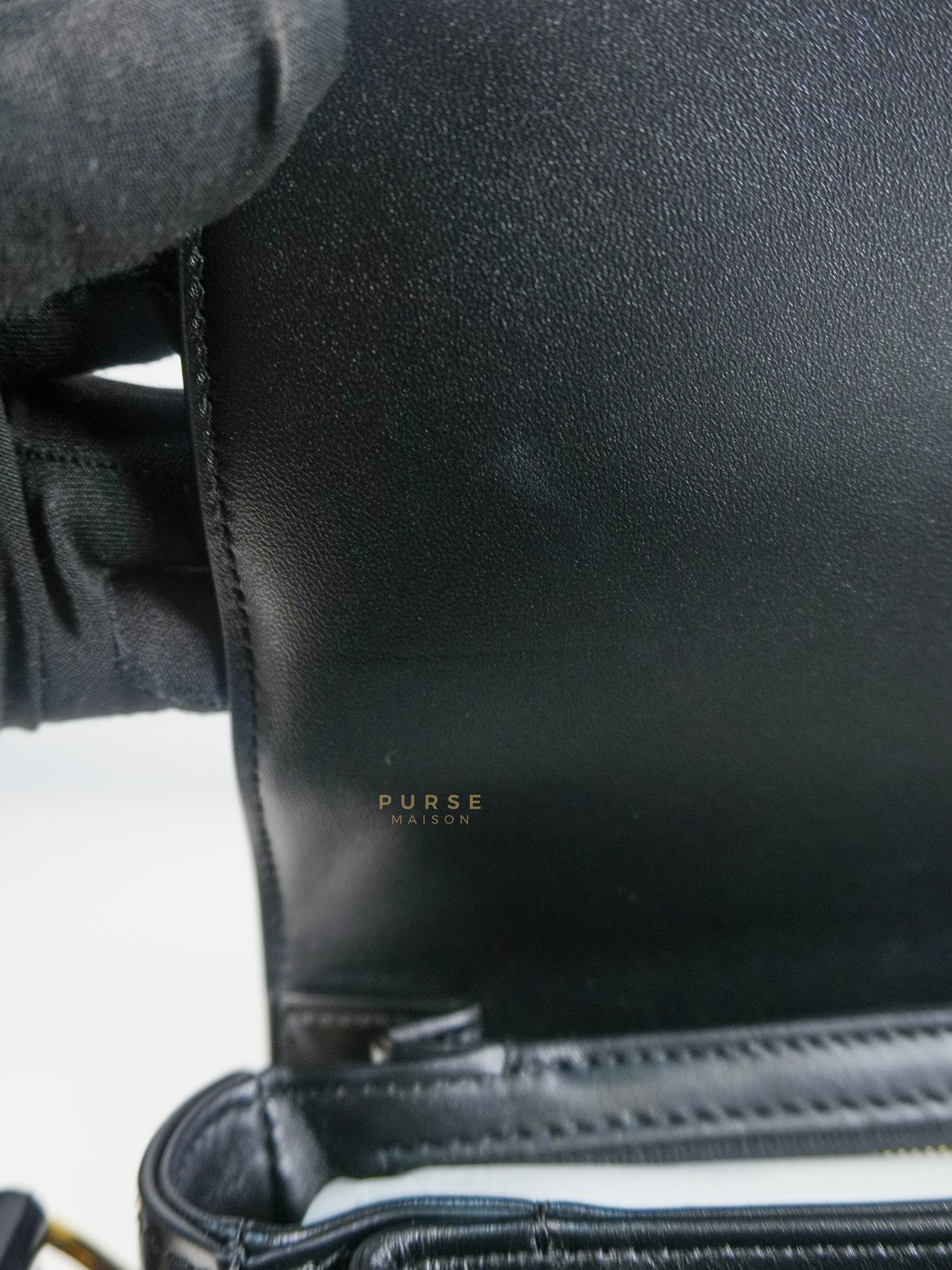 Classic Medium Triomphe in Black Shiny Calfskin Leather | Purse Maison Luxury Bags Shop