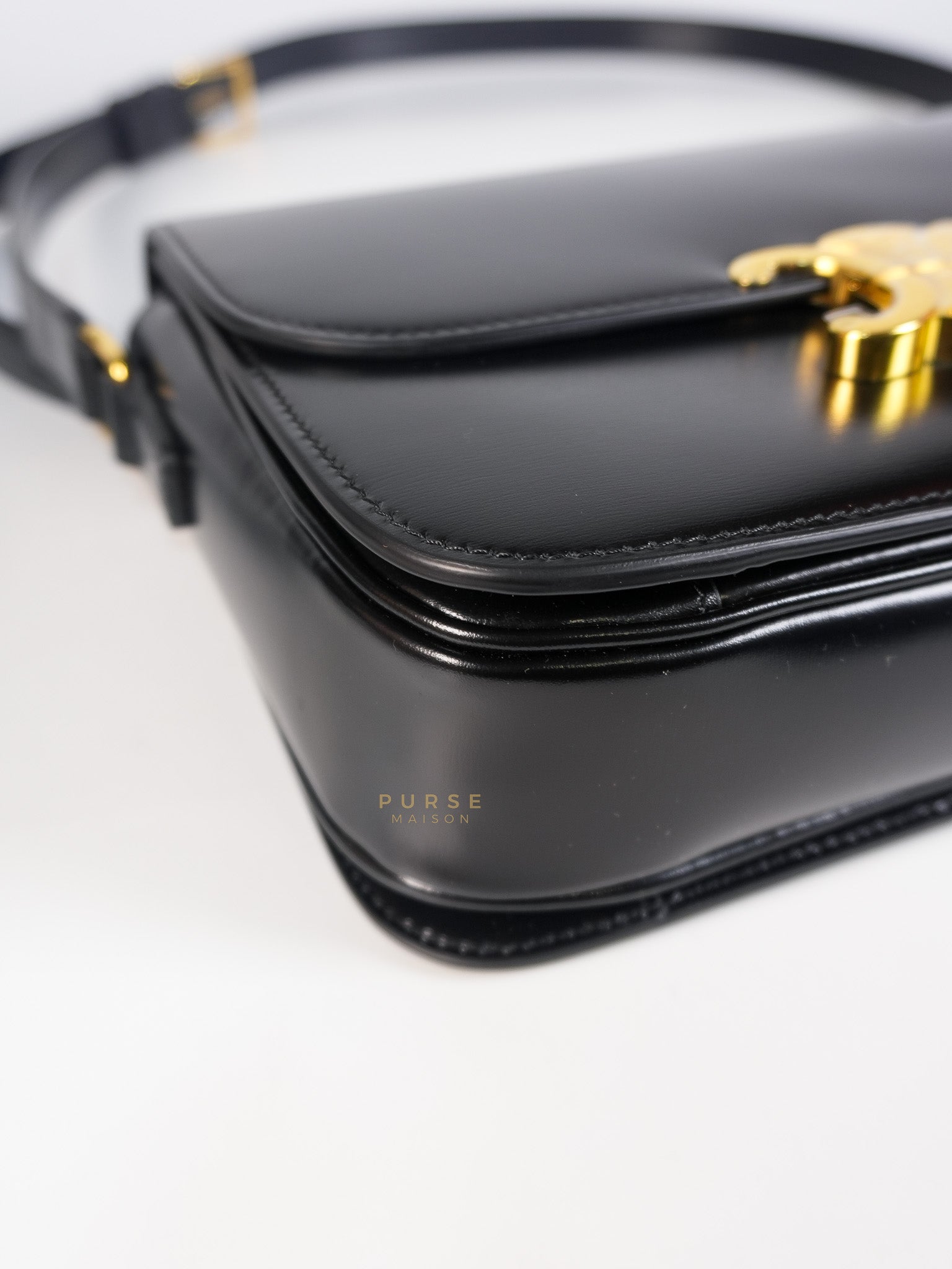 Classic Medium Triomphe in Black Shiny Calfskin Leather | Purse Maison Luxury Bags Shop