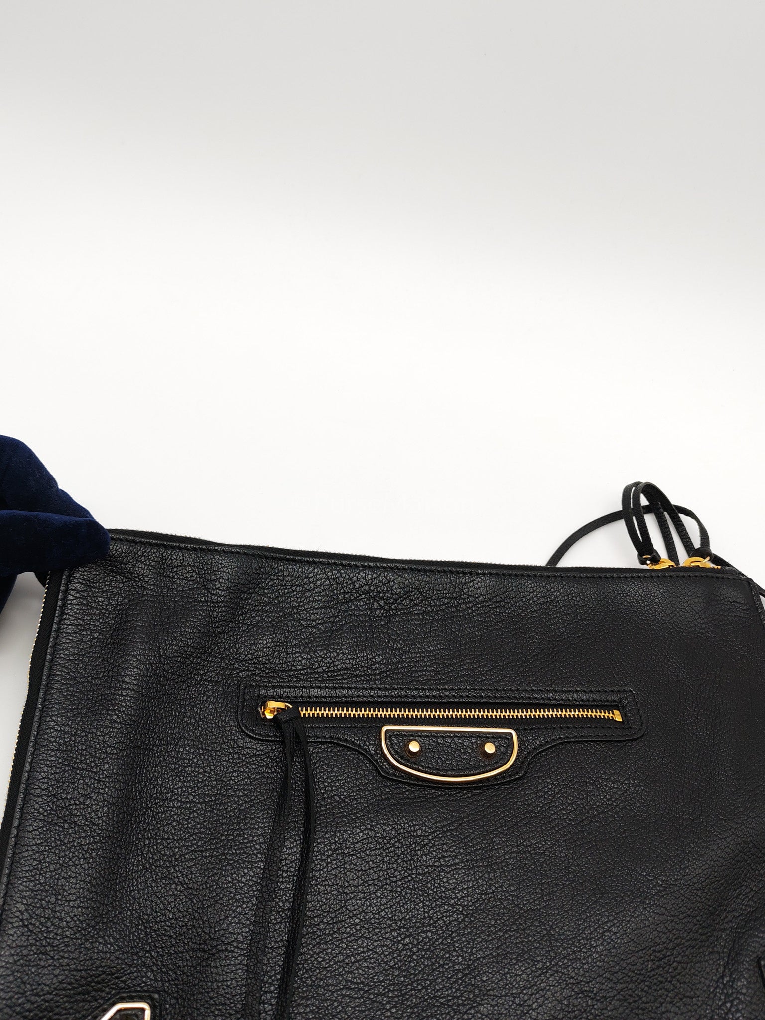 Classic Metallic Edge Clutch in Black Calfskin Leather | Purse Maison Luxury Bags Shop