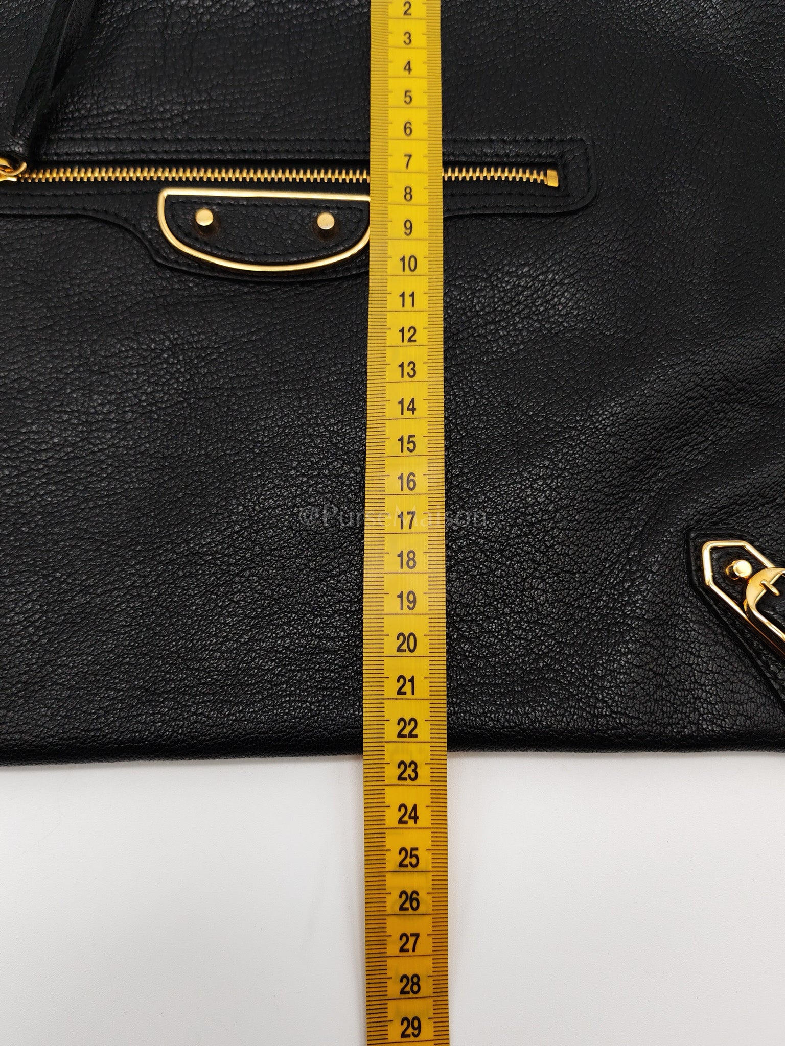 Classic Metallic Edge Clutch in Black Calfskin Leather | Purse Maison Luxury Bags Shop