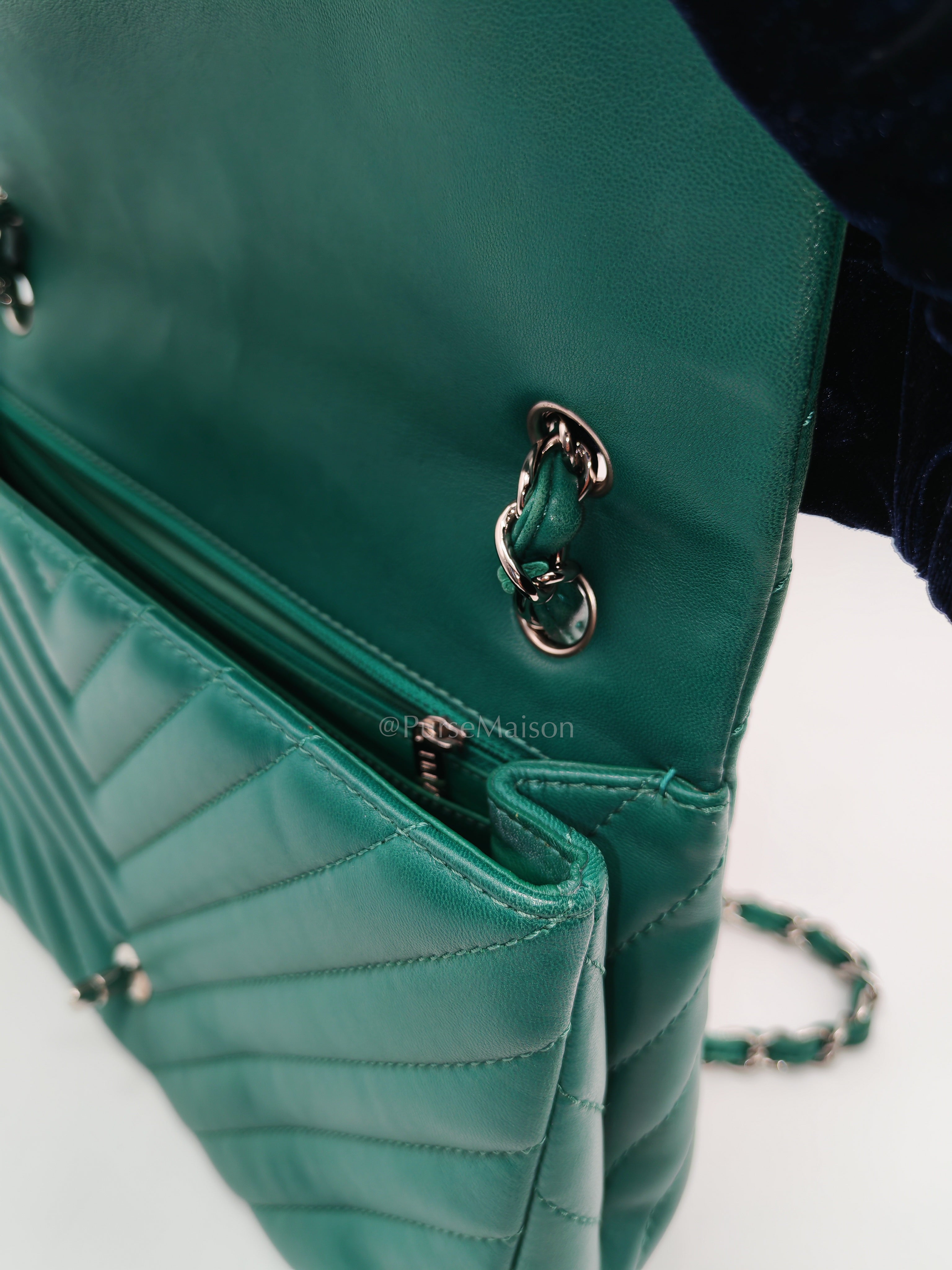 Classic Single Flap in Green Chevron Lambskin Leather & Silver Hardware (Series 13) | Purse Maison Luxury Bags Shop