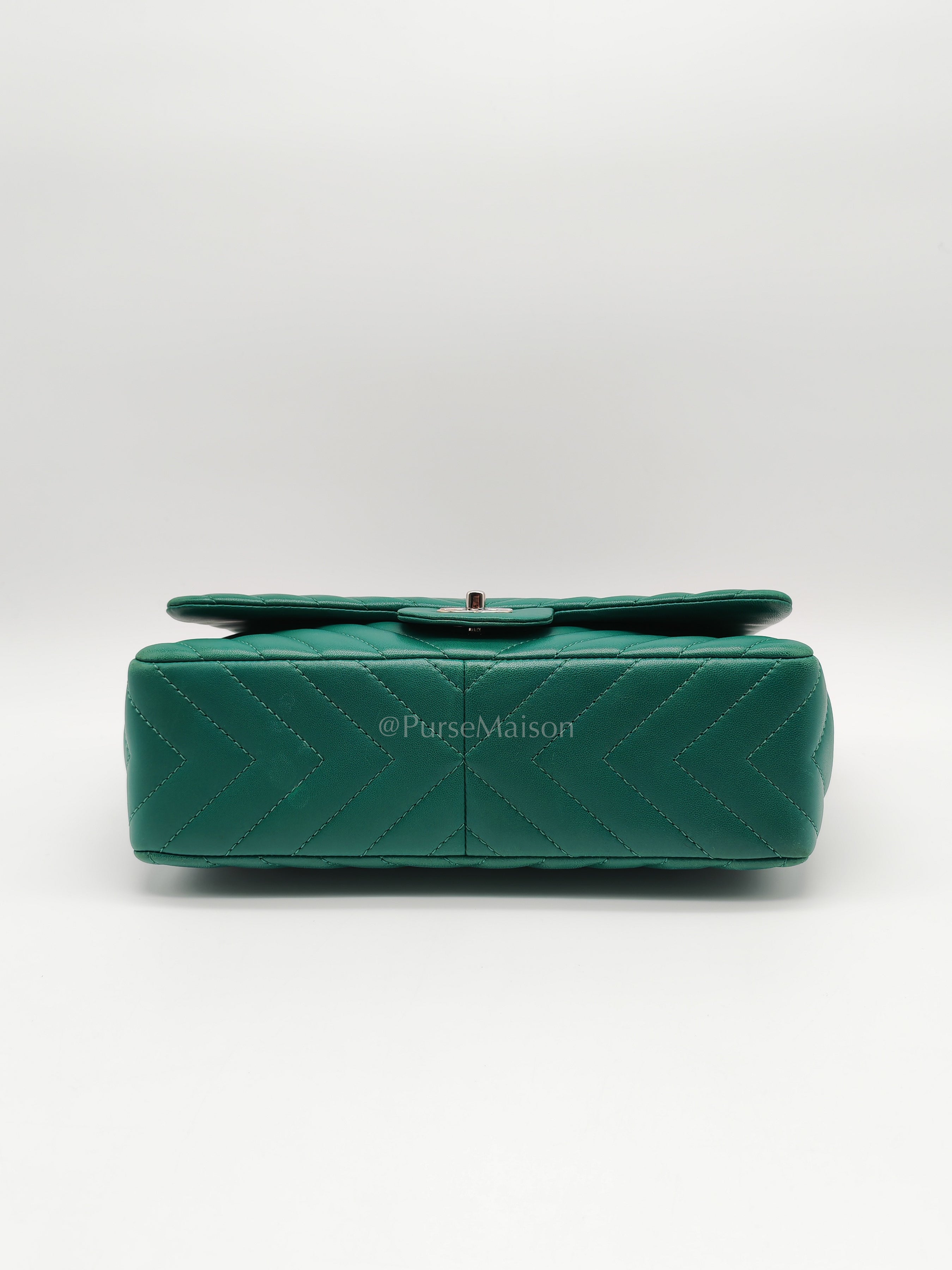 Classic Single Flap in Green Chevron Lambskin Leather & Silver Hardware (Series 13) | Purse Maison Luxury Bags Shop