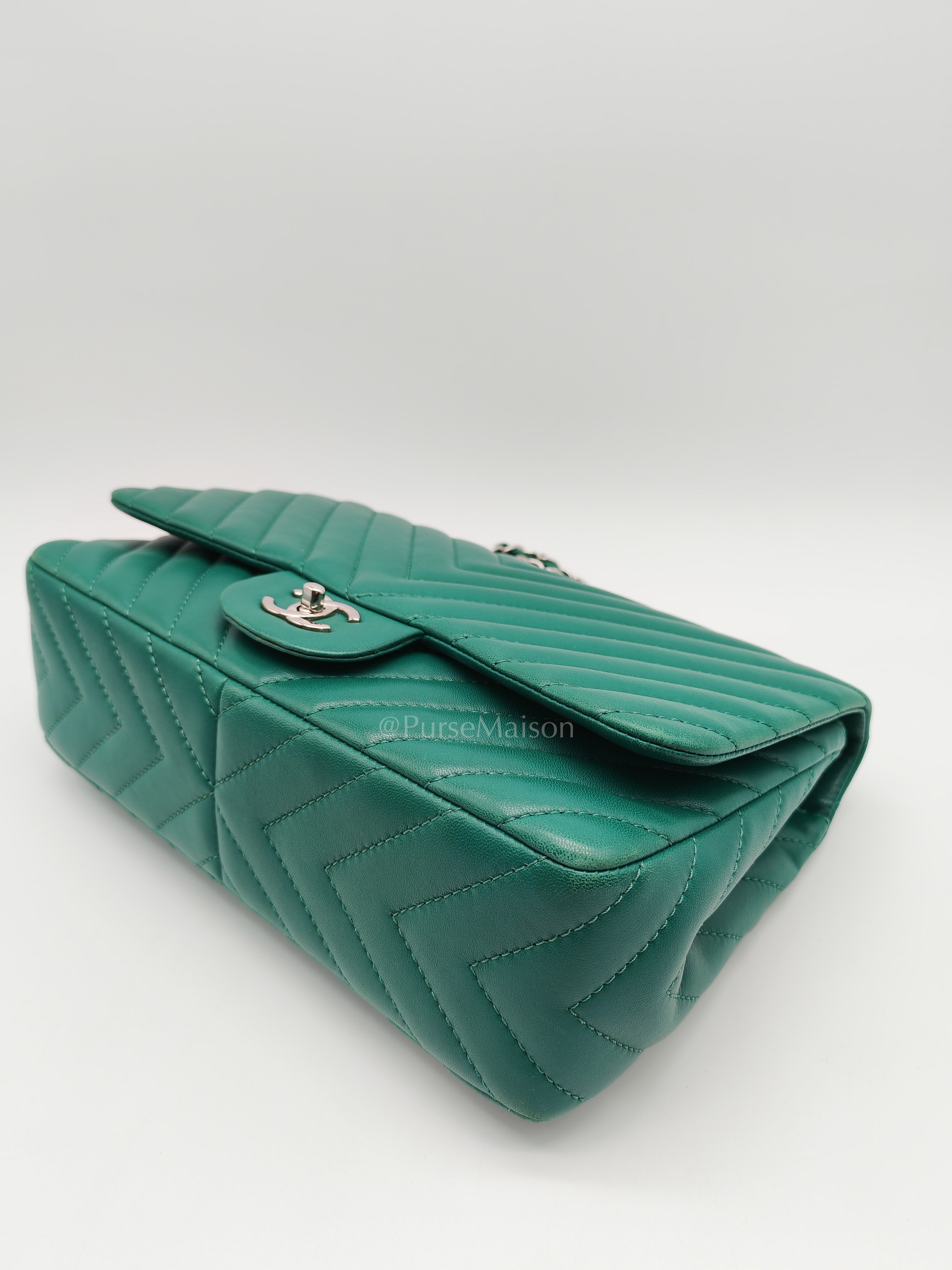 Classic Single Flap in Green Chevron Lambskin Leather & Silver Hardware (Series 13) | Purse Maison Luxury Bags Shop