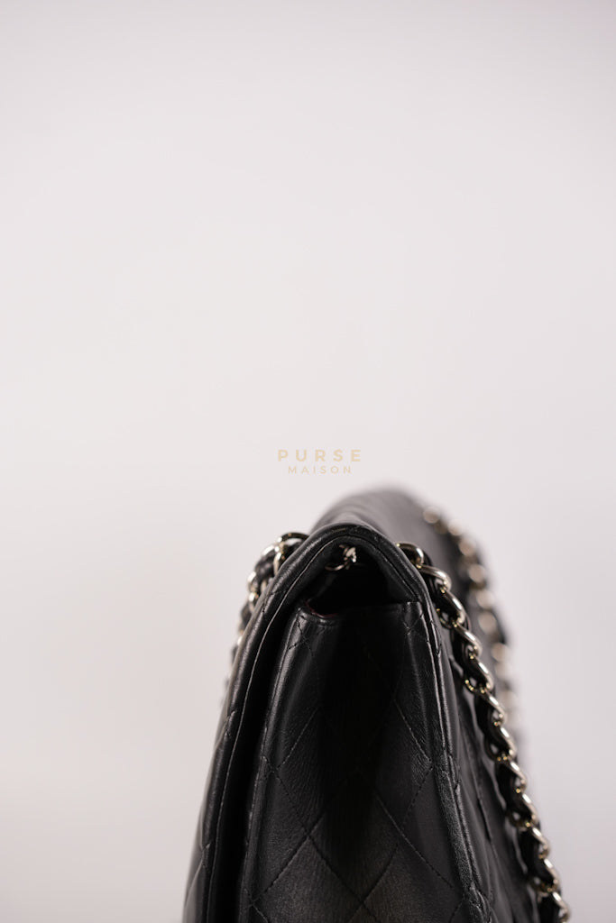 Classic Single Flap Maxi in Black Lambskin Leather and Silver Hardware Series 13 | Purse Maison Luxury Bags Shop