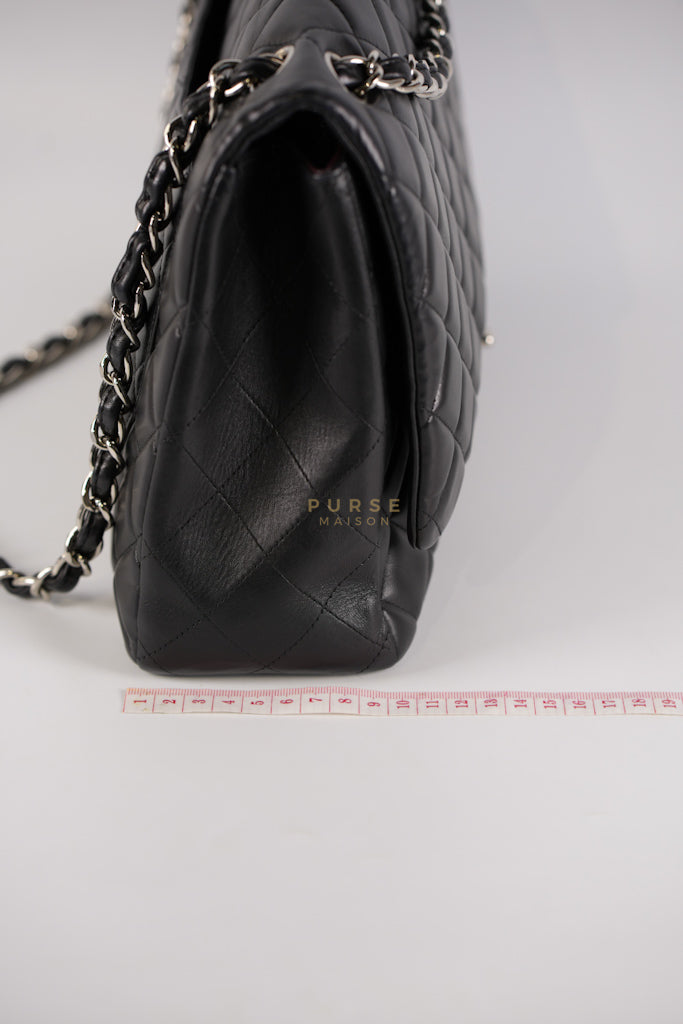 Classic Single Flap Maxi in Black Lambskin Leather and Silver Hardware Series 13 | Purse Maison Luxury Bags Shop