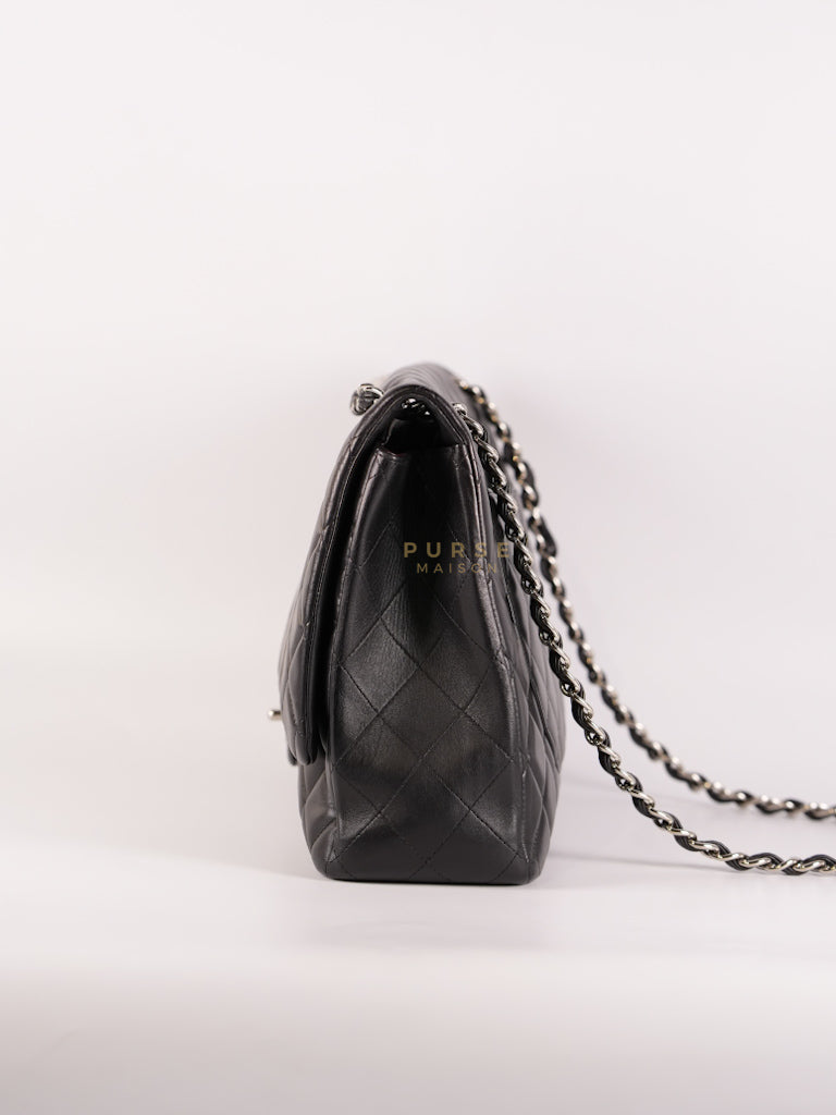 Classic Single Flap Maxi in Black Lambskin Leather and Silver Hardware Series 13 | Purse Maison Luxury Bags Shop