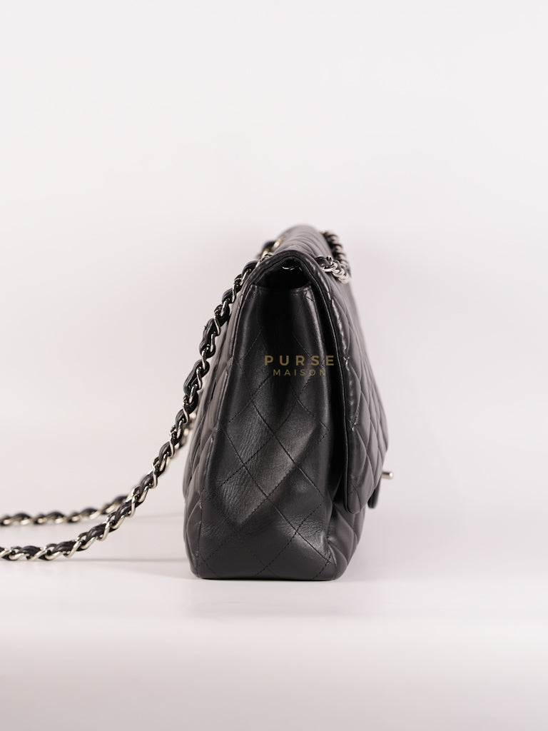 Classic Single Flap Maxi in Black Lambskin Leather and Silver Hardware Series 13 | Purse Maison Luxury Bags Shop