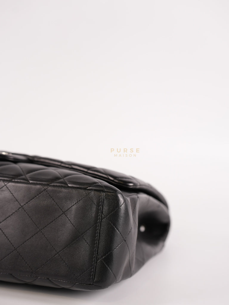 Classic Single Flap Maxi in Black Lambskin Leather and Silver Hardware Series 13 | Purse Maison Luxury Bags Shop