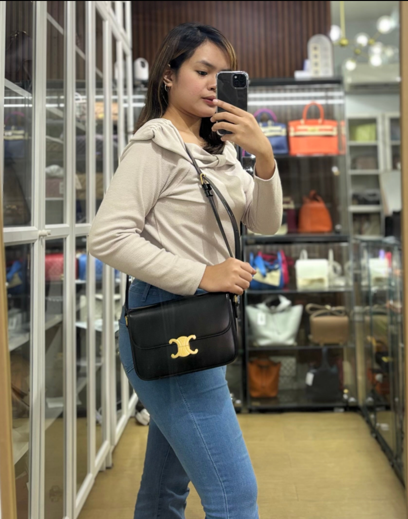 Classic Triomphe Medium Black Shiny Calfskin Leather | Purse Maison Luxury Bags Shop