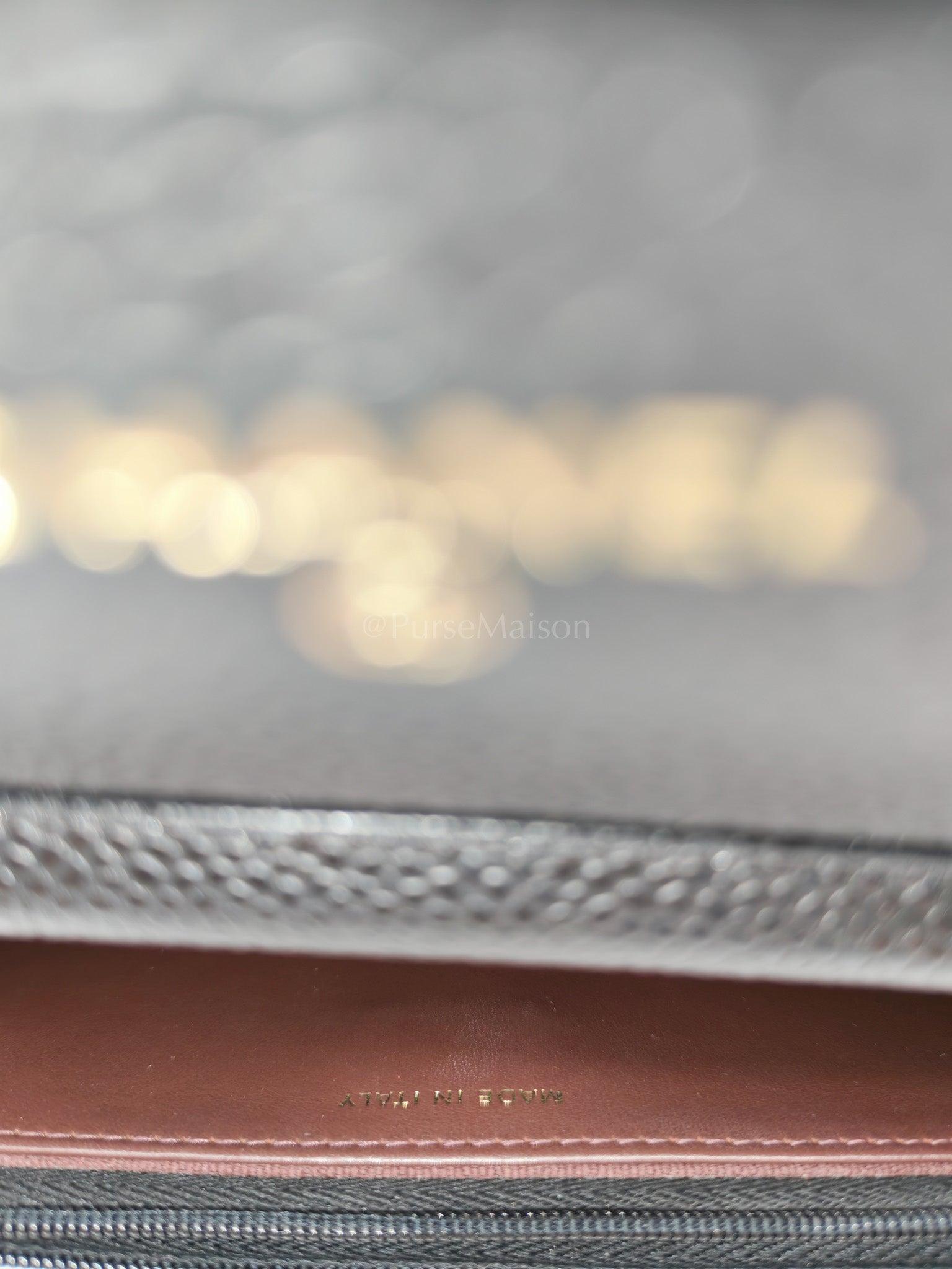 Classic Wallet on Chain Black Caviar in Gold Hardware Microchip(G3****13) | Purse Maison Luxury Bags Shop