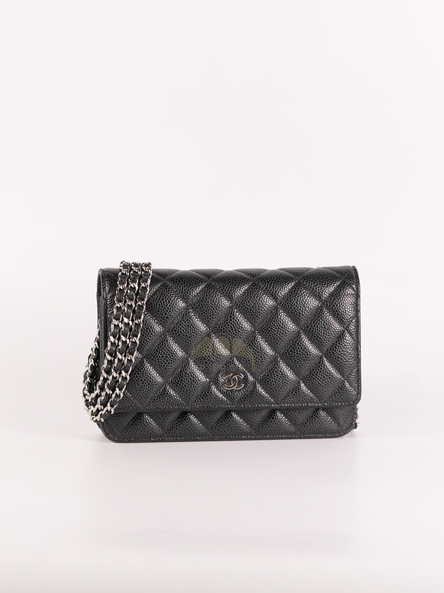 Classic Wallet on Chain in Black Caviar Leather and Silver Hardware (Microchip) | Purse Maison Luxury Bags Shop