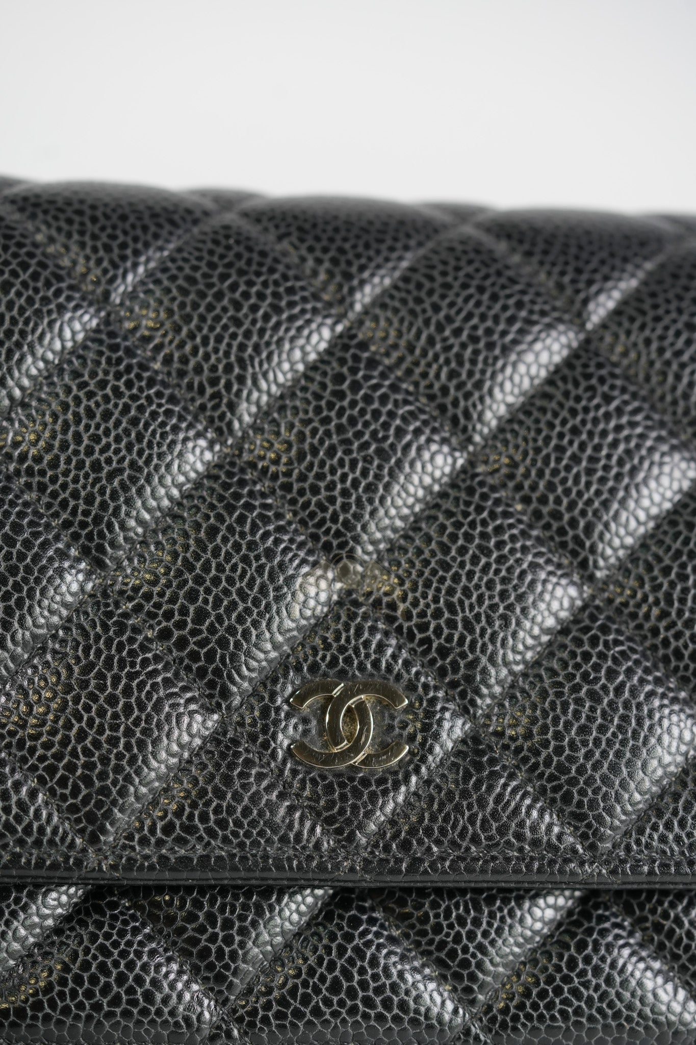 Classic Wallet on Chain in Black Caviar Leather and Silver Hardware (Microchip) | Purse Maison Luxury Bags Shop