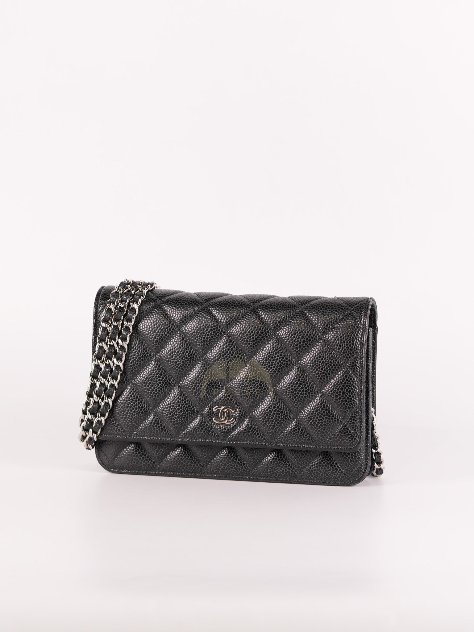 Classic Wallet on Chain in Black Caviar Leather and Silver Hardware (Microchip) | Purse Maison Luxury Bags Shop
