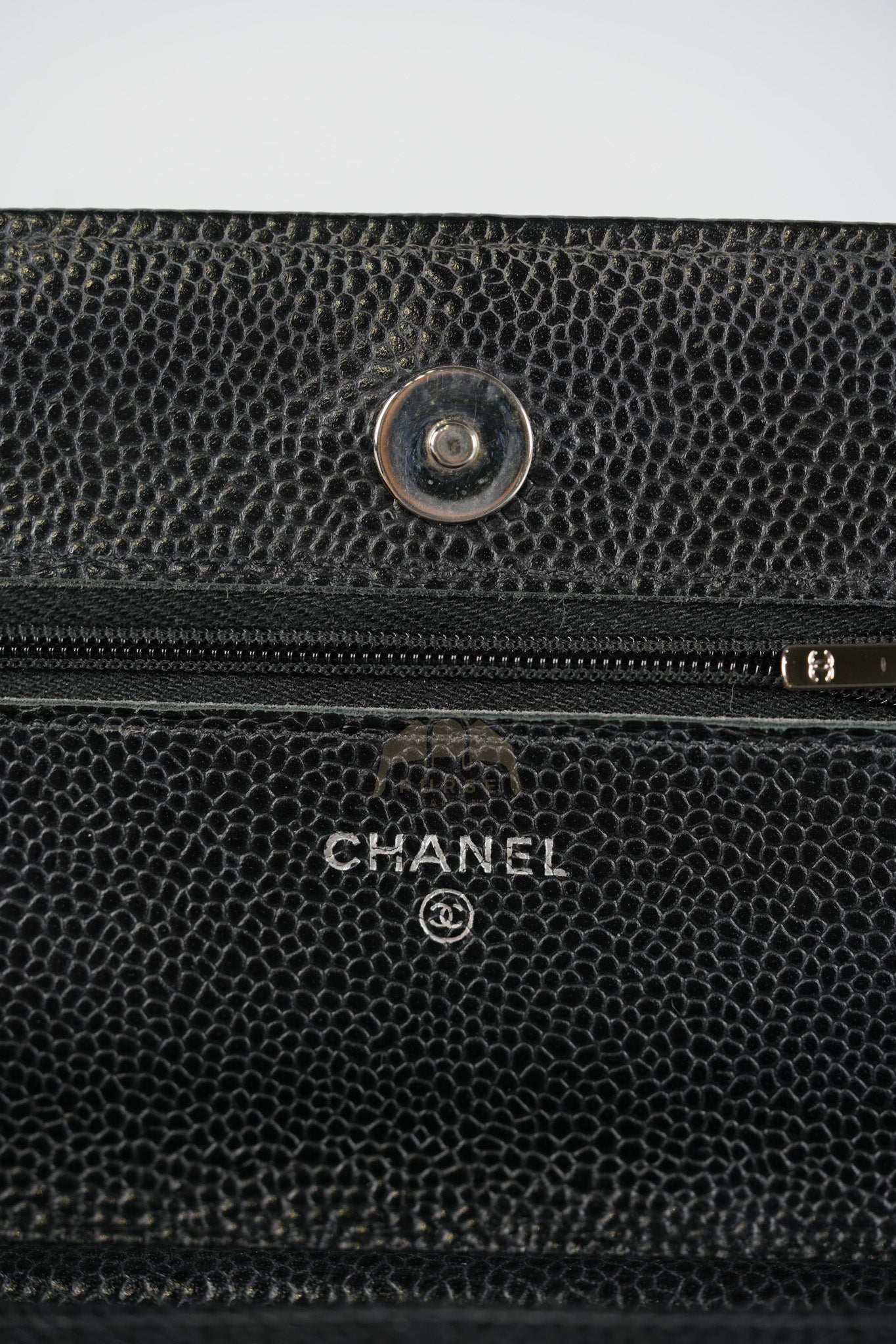 Classic Wallet on Chain in Black Caviar Leather and Silver Hardware (Microchip) | Purse Maison Luxury Bags Shop