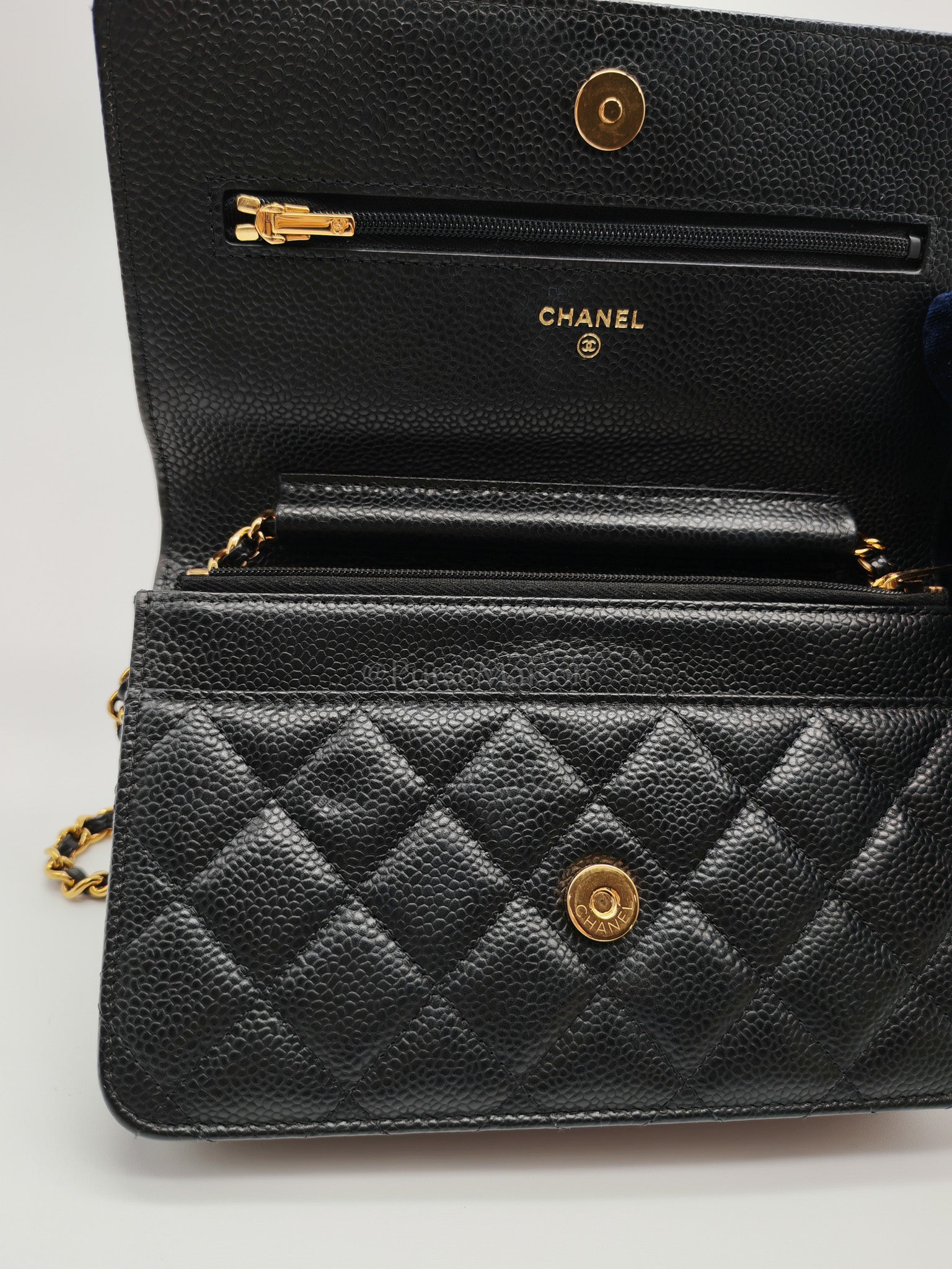 Classic Wallet on Chain in Black Caviar Leather Gold Hardware (Microchip) | Purse Maison Luxury Bags Shop