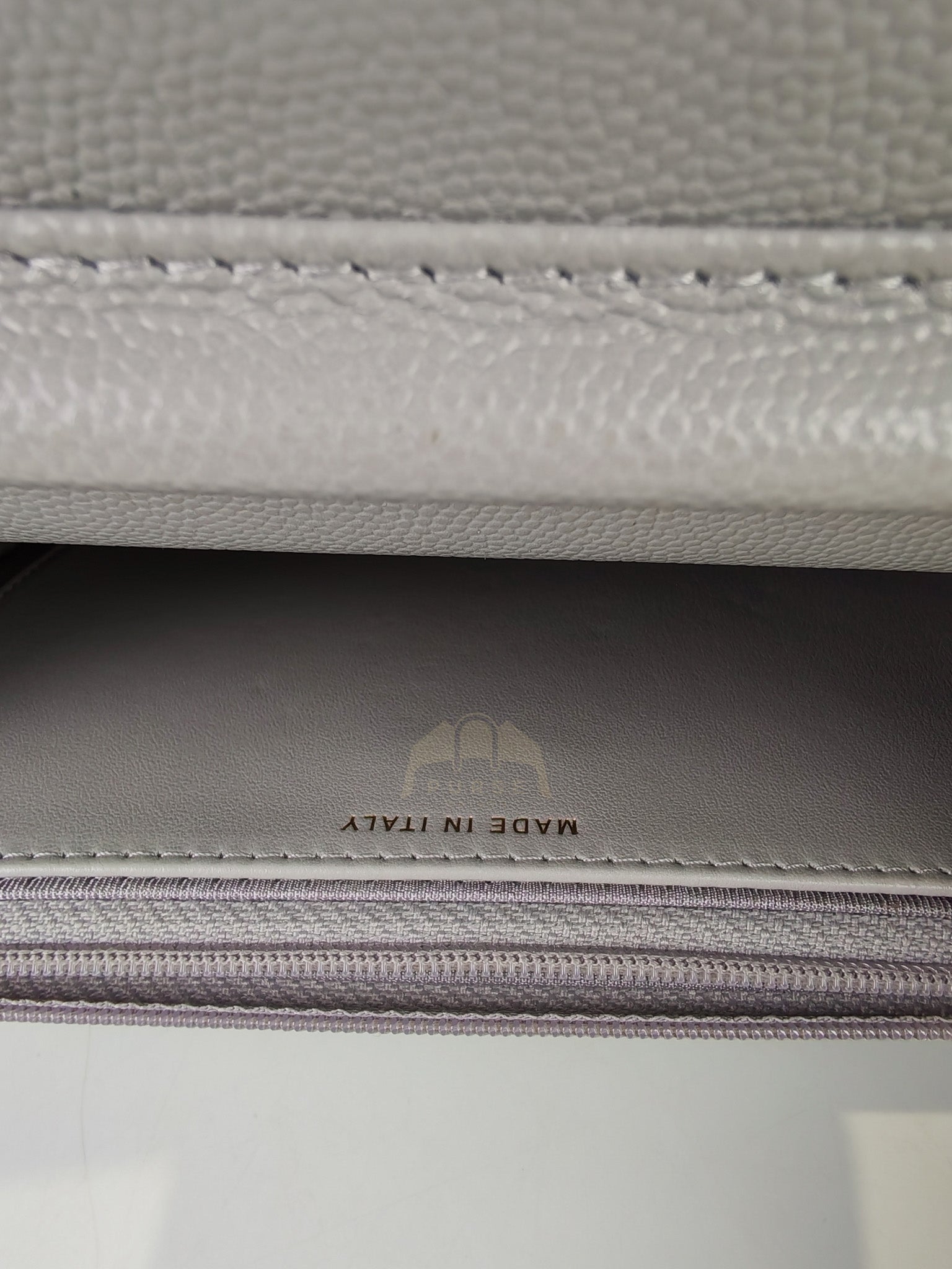 Classic Wallet On Chain in Light Gray Caviar Leather & Light Gold Hardware (Microchip) | Purse Maison Luxury Bags Shop