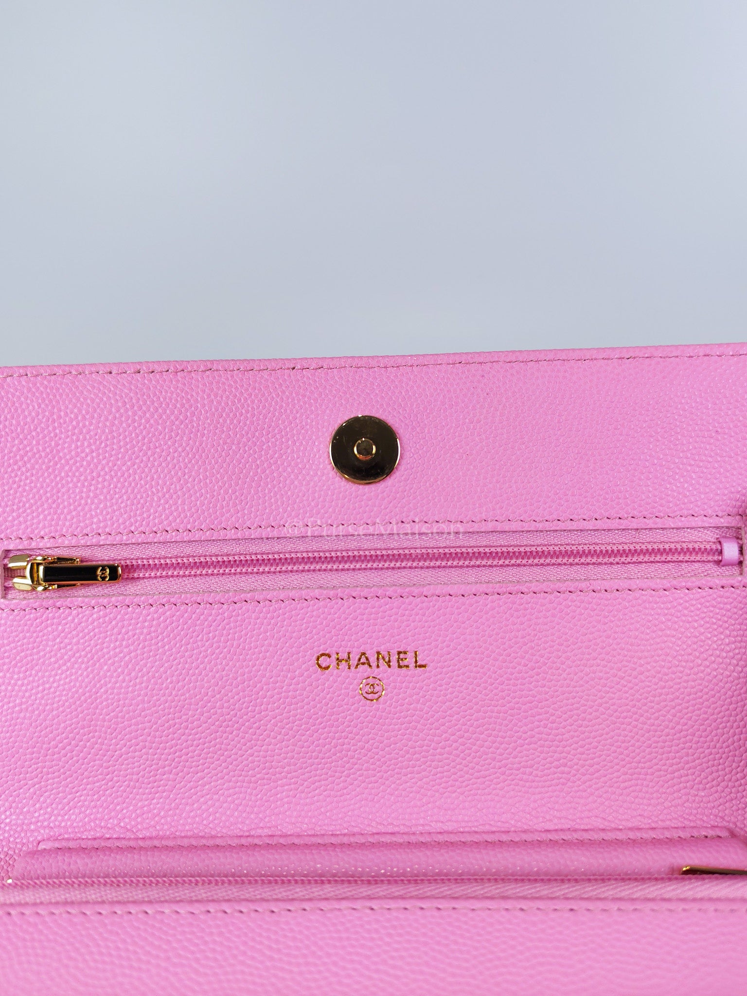 Classic Wallet On Chain in Pink Caviar Leather Gold Hardware (Microchip) | Purse Maison Luxury Bags Shop