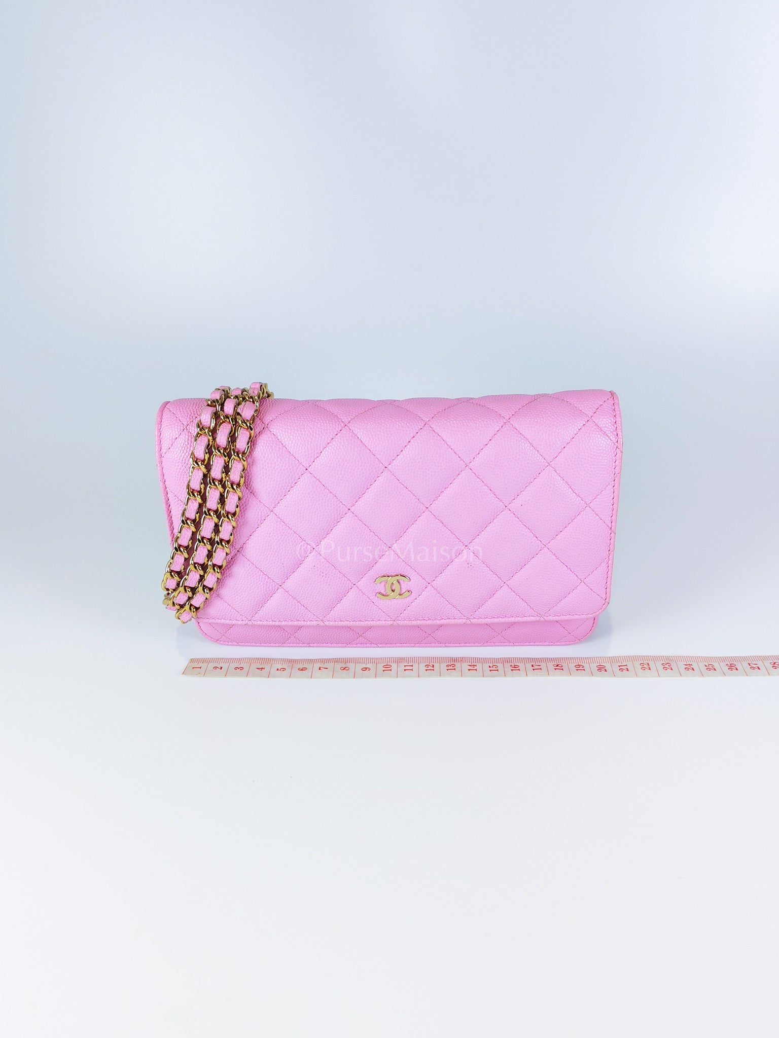 Classic Wallet On Chain in Pink Caviar Leather Gold Hardware (Microchip) | Purse Maison Luxury Bags Shop