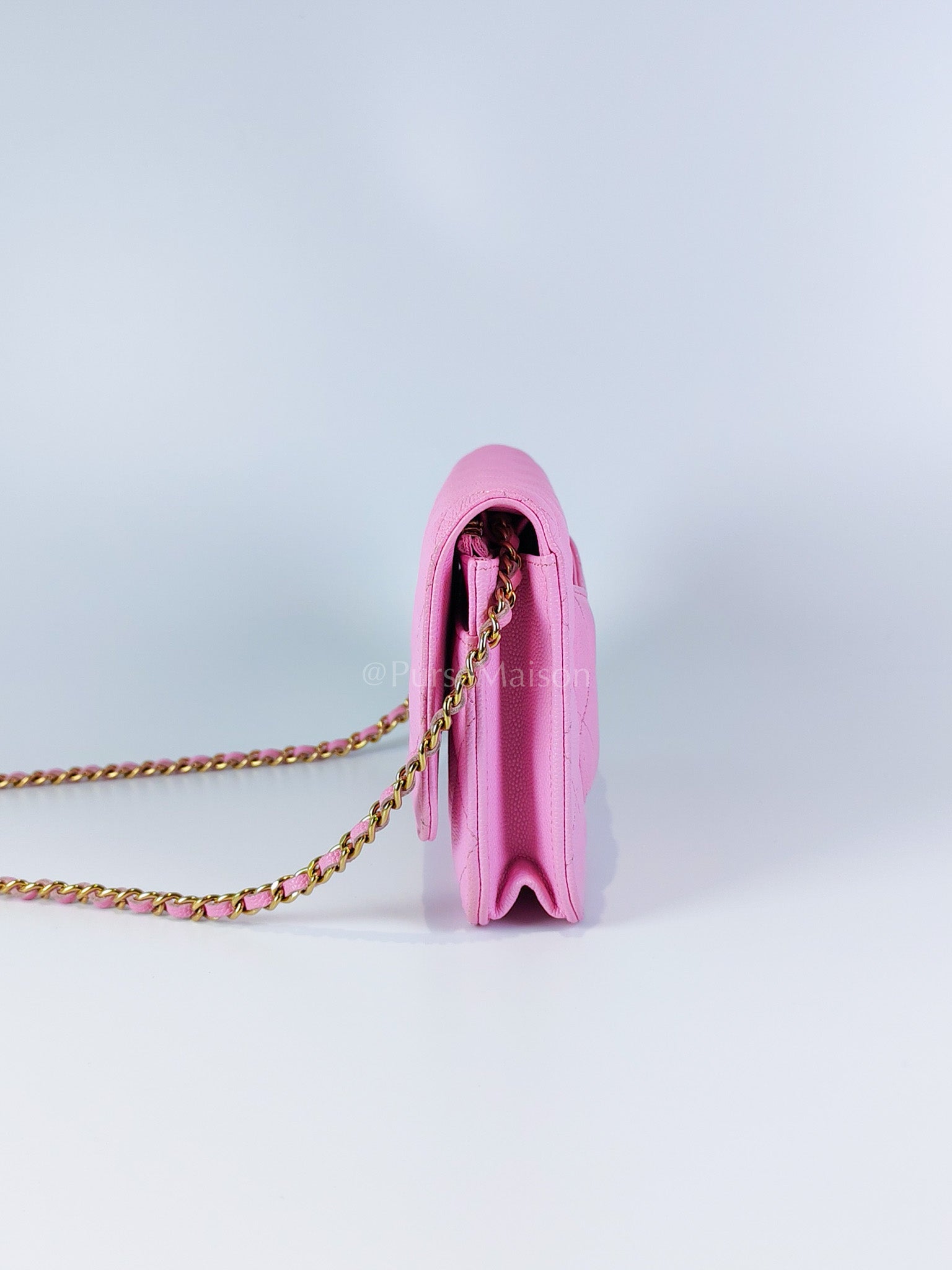 Classic Wallet On Chain in Pink Caviar Leather Gold Hardware (Microchip) | Purse Maison Luxury Bags Shop