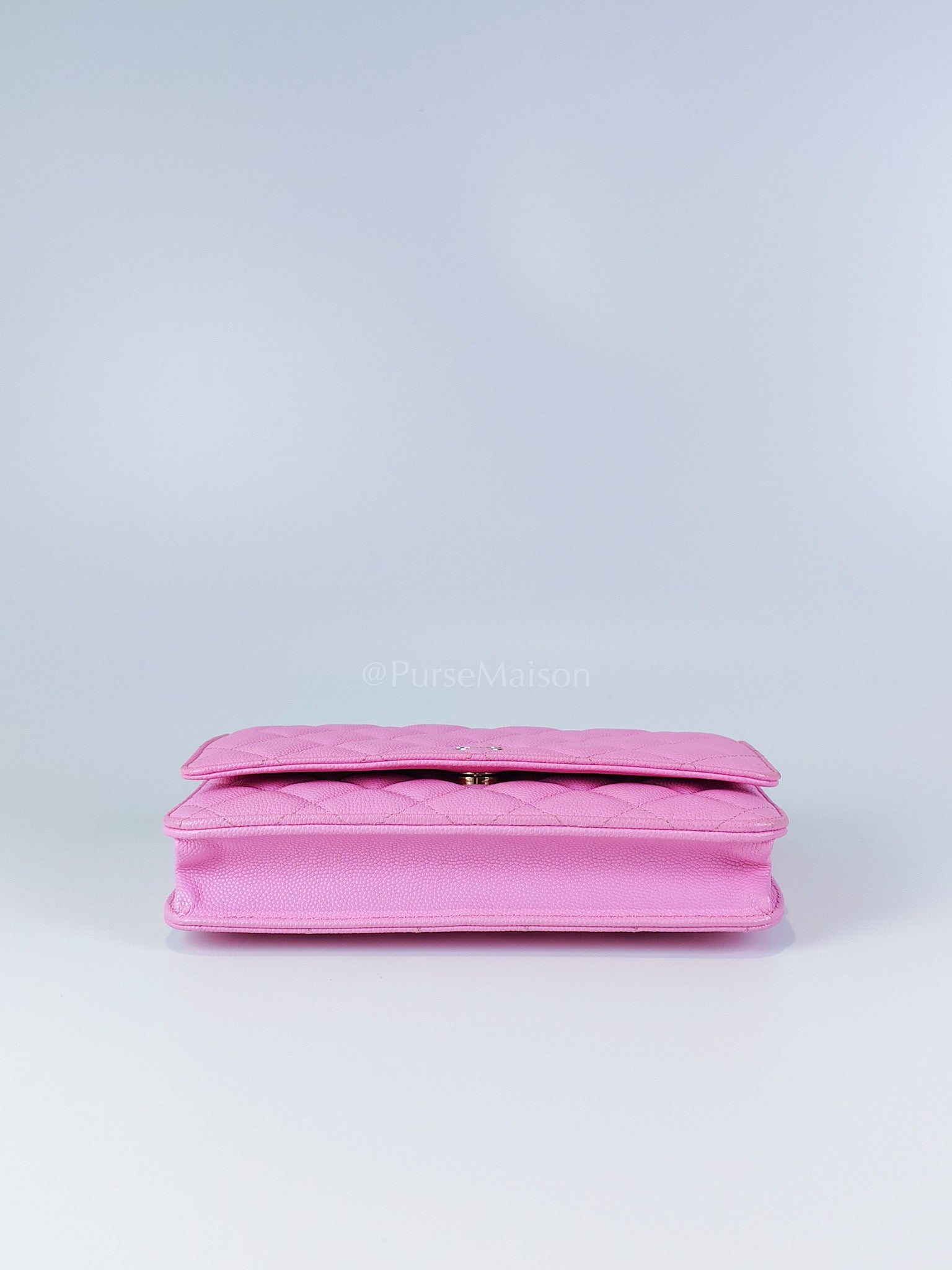 Classic Wallet On Chain in Pink Caviar Leather Gold Hardware (Microchip) | Purse Maison Luxury Bags Shop