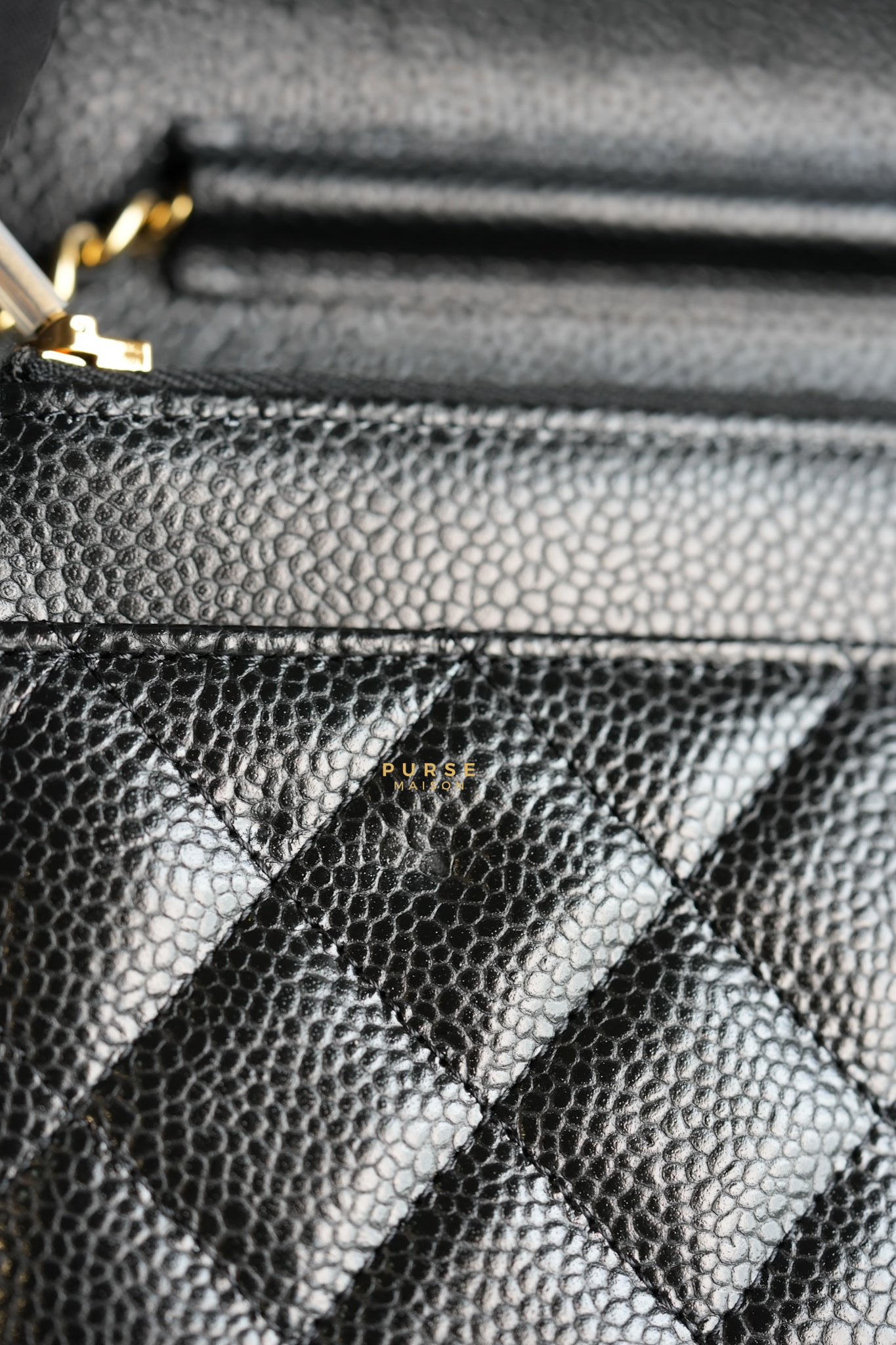 Classic Wallet on Chain (WOC) in Black Caviar Leather & Gold Hardware (Microchip) | Purse Maison Luxury Bags Shop