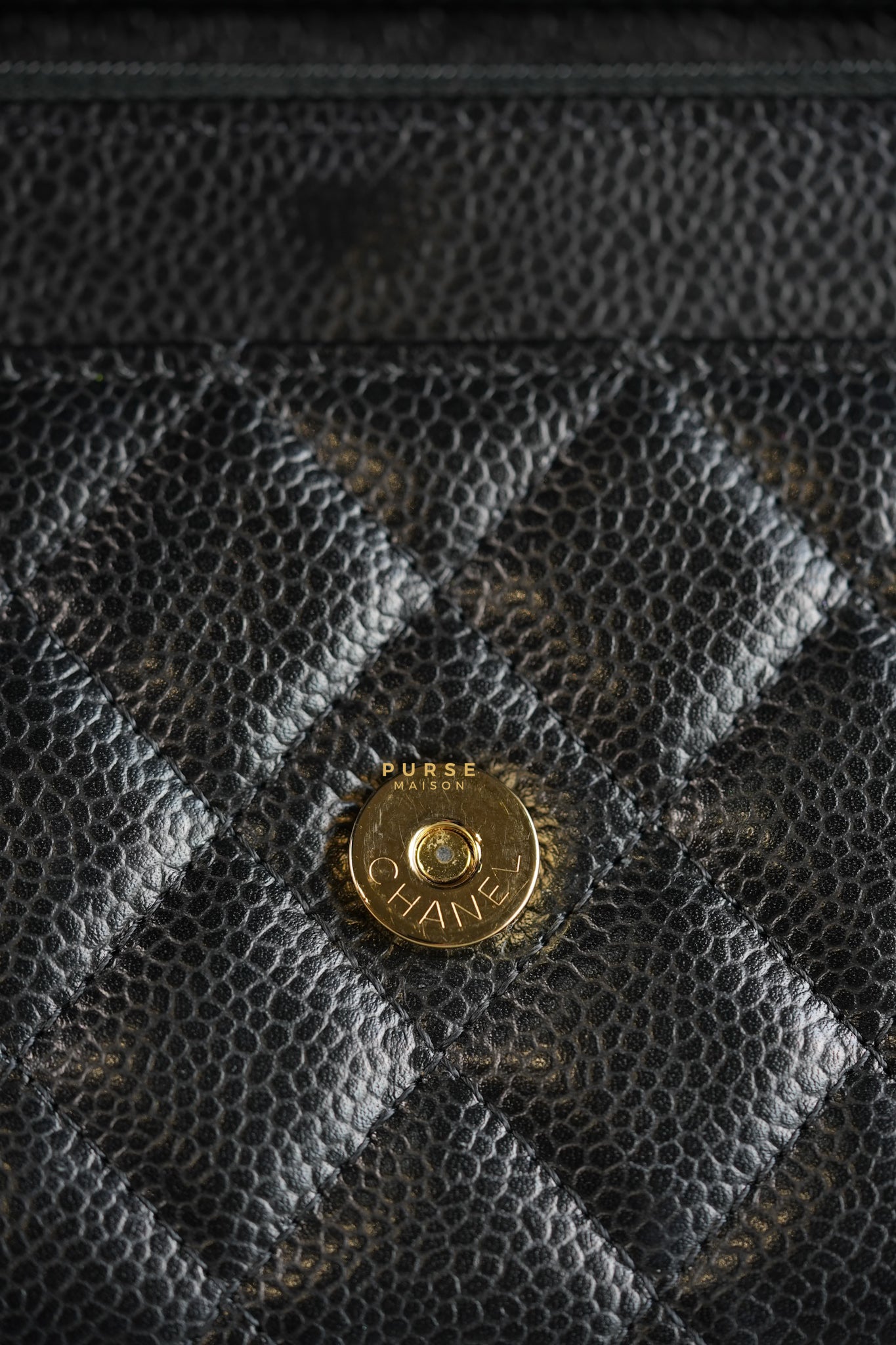 Classic Wallet on Chain (WOC) in Black Caviar Leather & Gold Hardware (Microchip) | Purse Maison Luxury Bags Shop