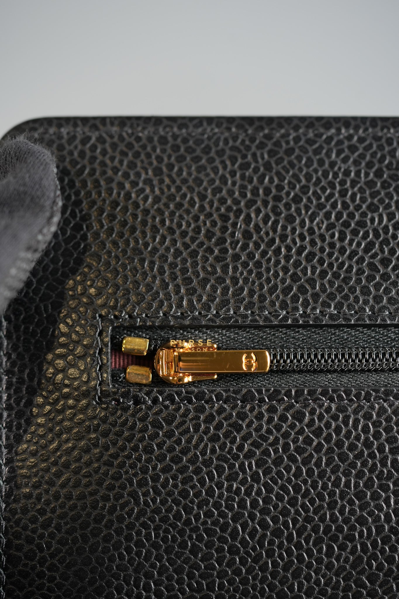 Classic Wallet on Chain (WOC) in Black Caviar Leather & Gold Hardware (Microchip) | Purse Maison Luxury Bags Shop