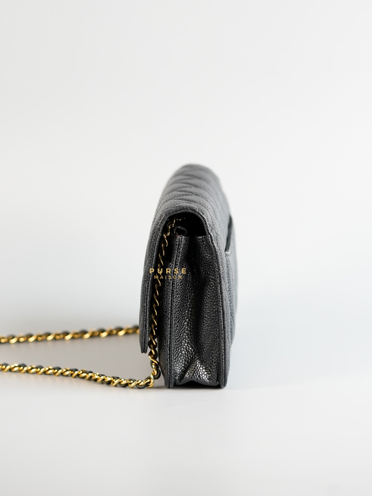 Classic Wallet on Chain (WOC) in Caviar Leather and Light Gold Hardware Series 19 | Purse Maison Luxury Bags Shop