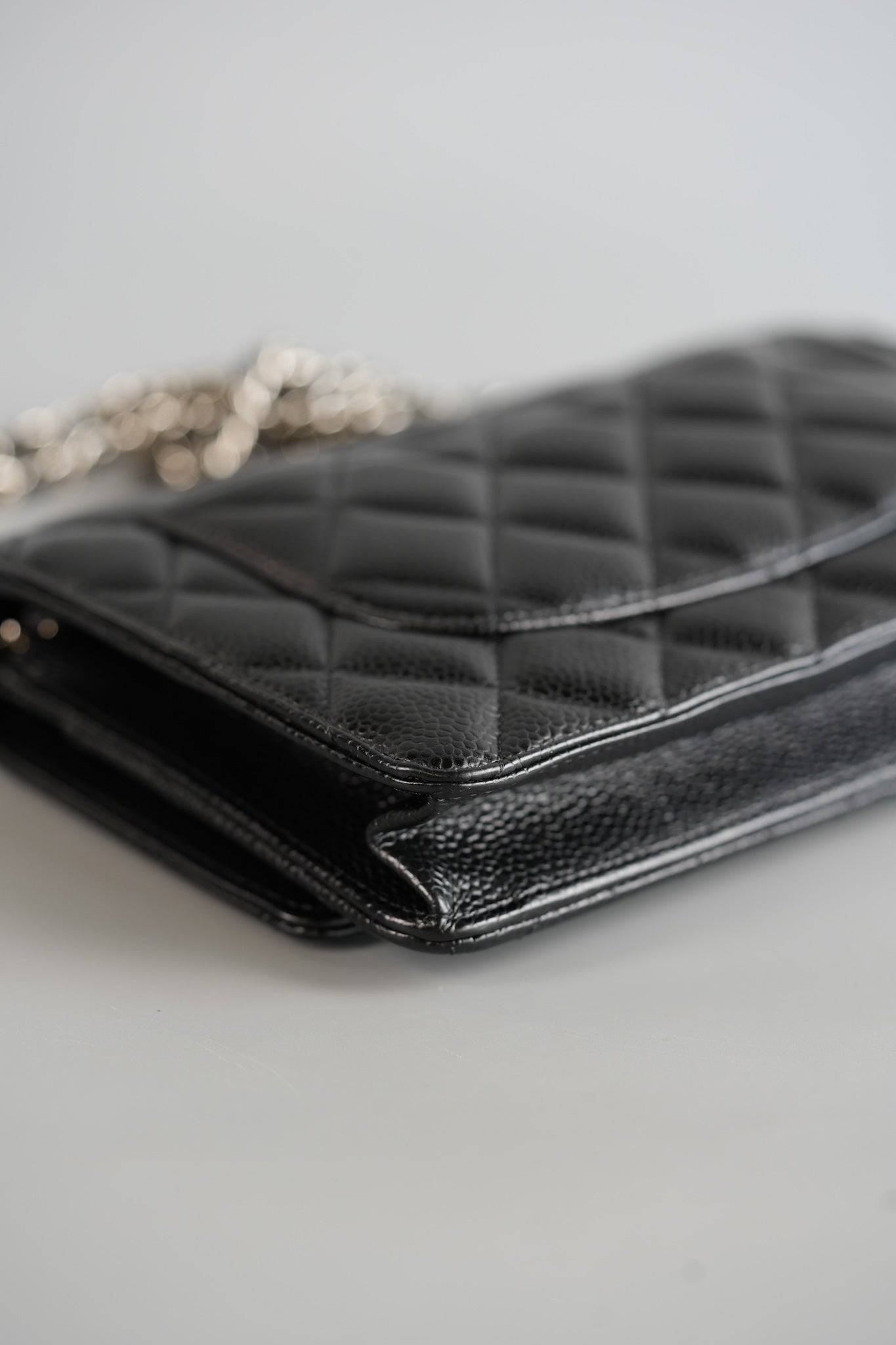 Classic Wallet on Chain (WOC) in Caviar Leather and Silver Hardware Series 27 | Purse Maison Luxury Bags Shop