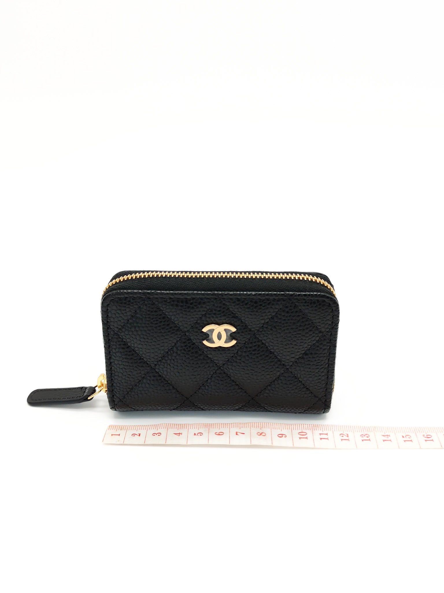 Classic Zipped Coin Purse/Card Holder in Black Caviar Leather & Gold Hardware Microchip C1K993A9 | Purse Maison Luxury Bags Shop
