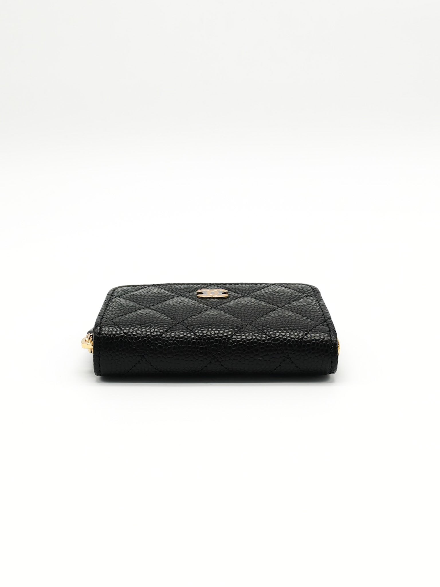 Classic Zipped Coin Purse/Card Holder in Black Caviar Leather & Gold Hardware Microchip C1K993A9 | Purse Maison Luxury Bags Shop