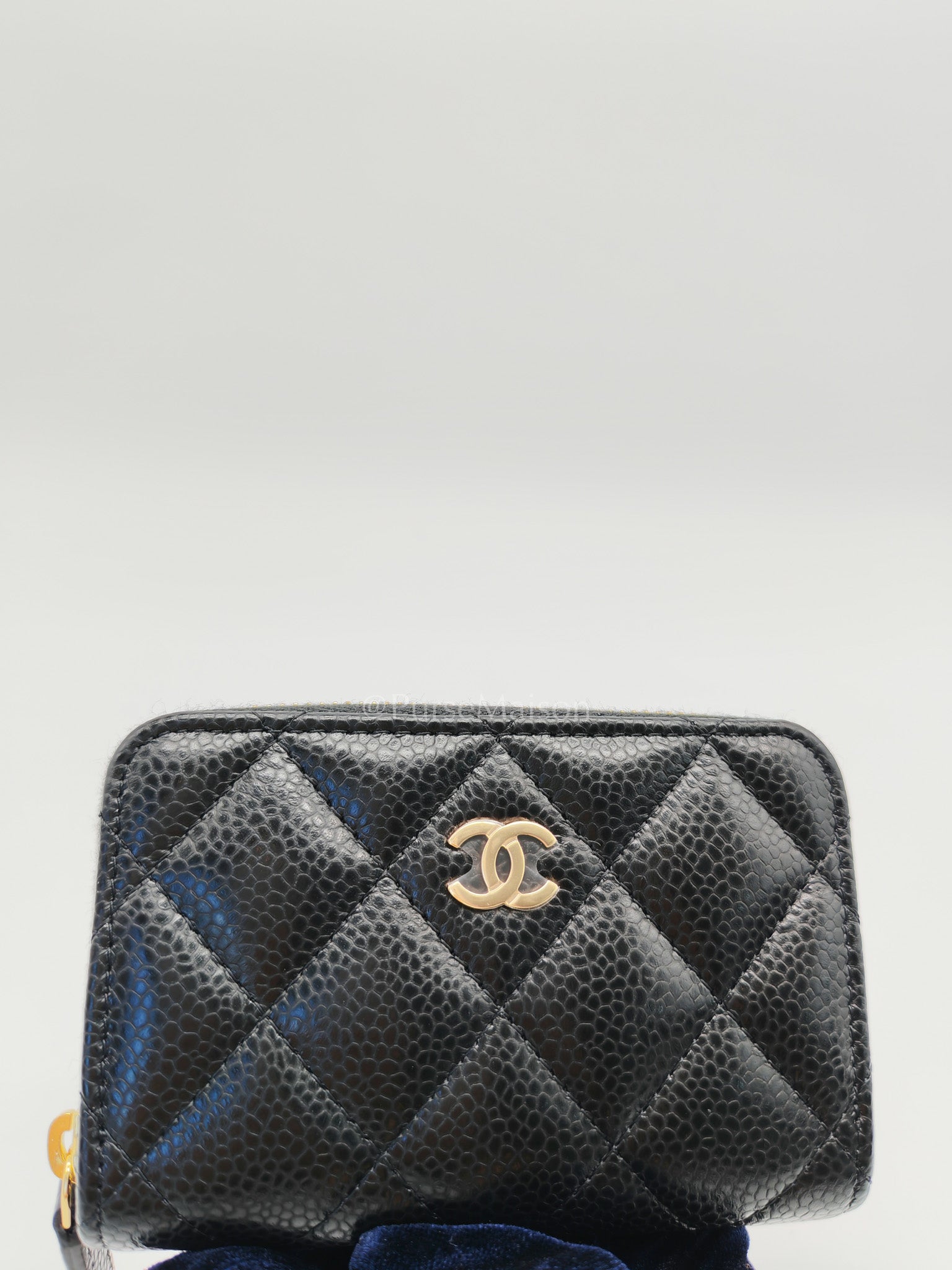 Classic Zippy Card Holder in Black Caviar Leather and Gold Hardware (Microchip) | Purse Maison Luxury Bags Shop