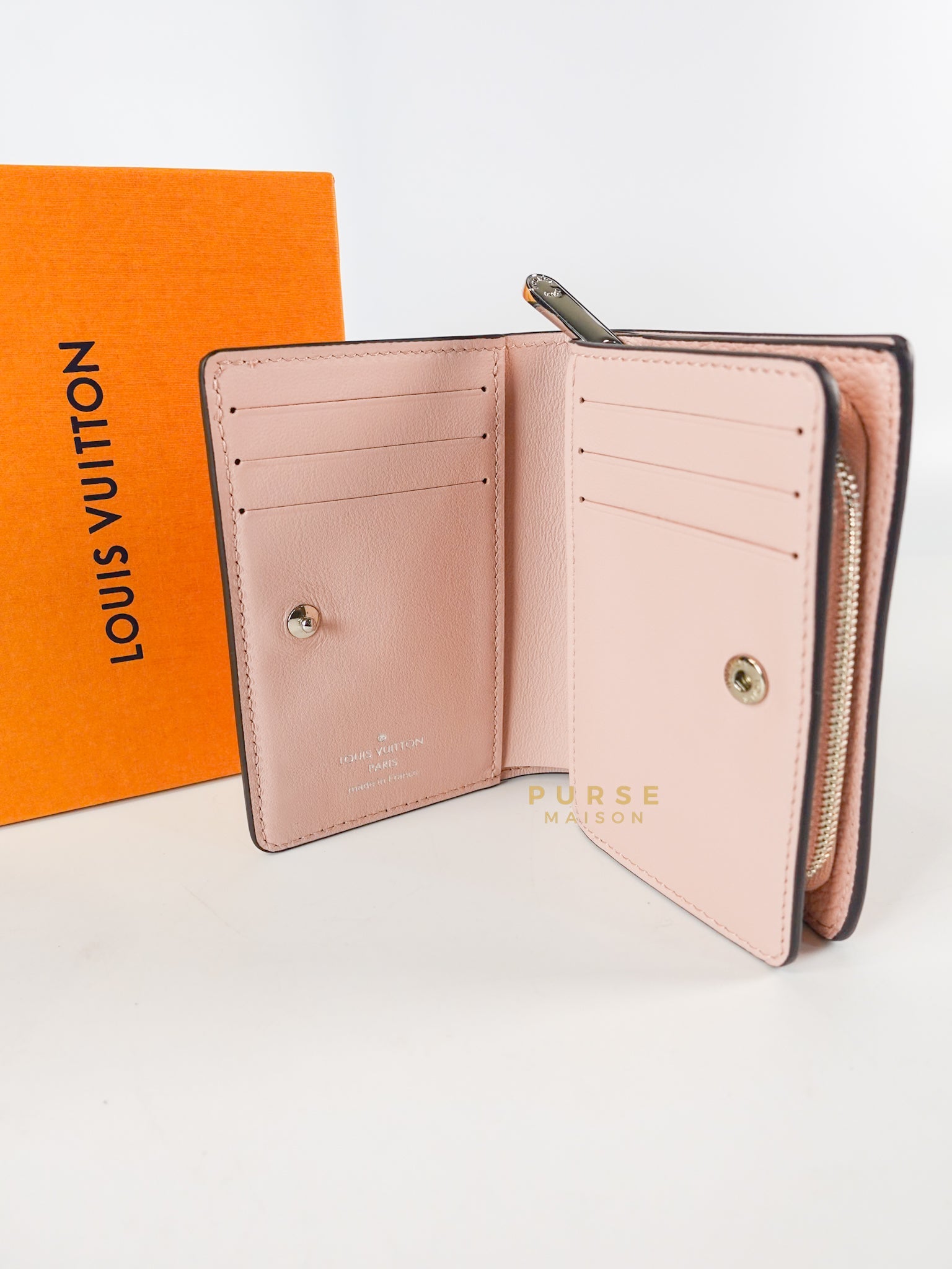 Cléa Wallet in Rose Jasmin Mahina Leather (Microchip) | Purse Maison Luxury Bags Shop