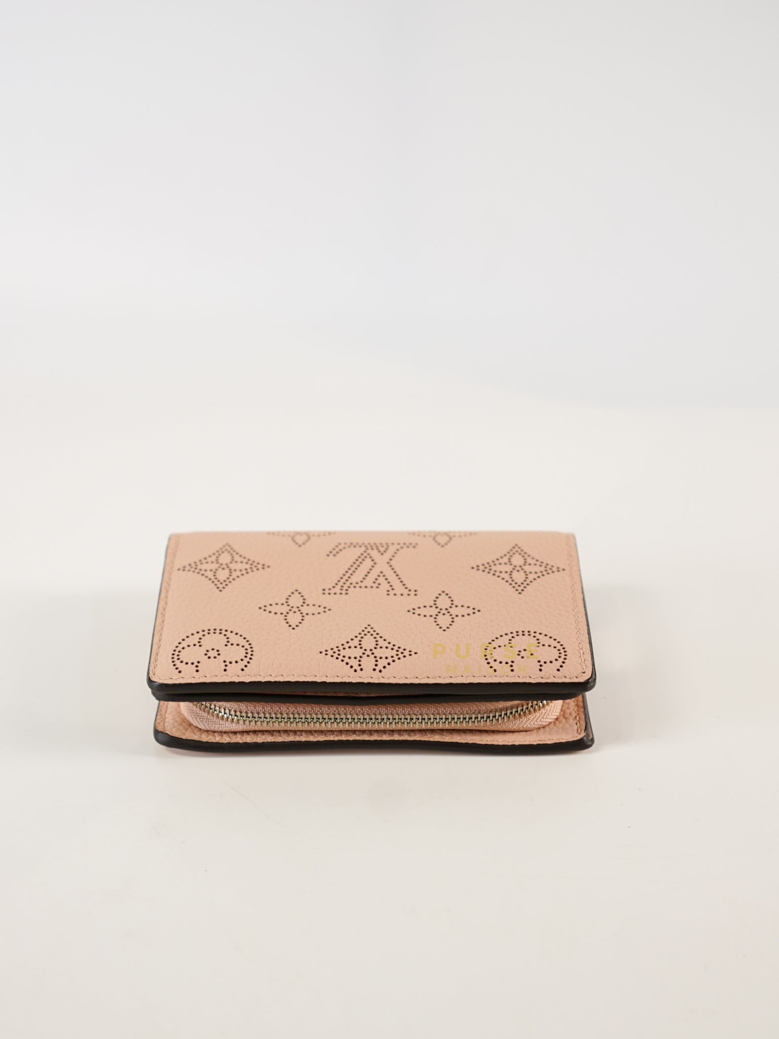 Cléa Wallet in Rose Jasmin Mahina Leather (Microchip) | Purse Maison Luxury Bags Shop