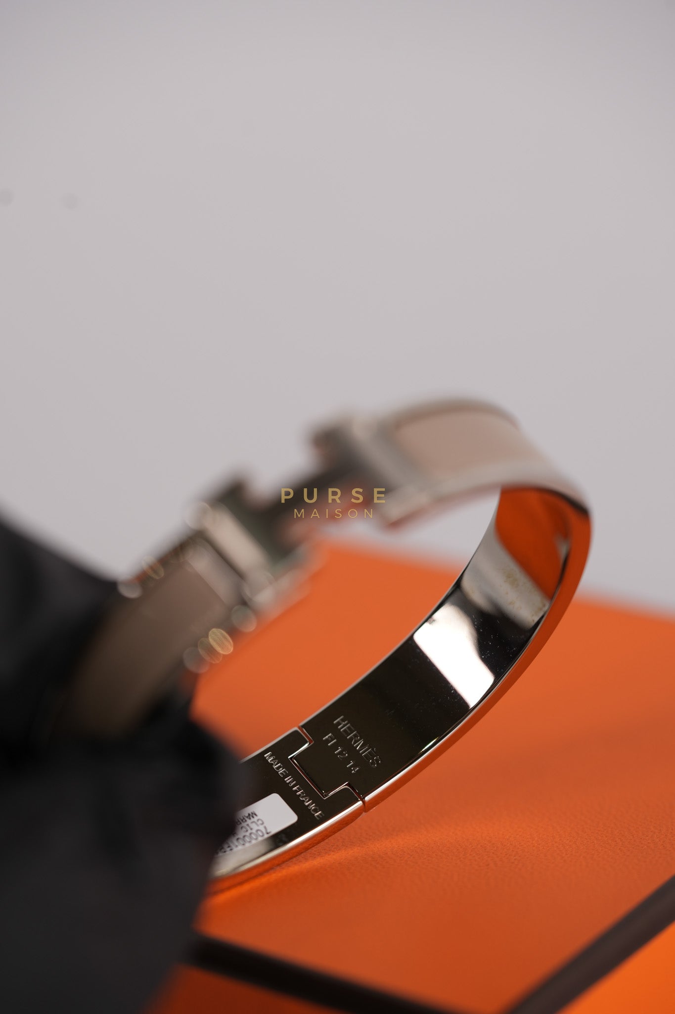 Clic H Bangle Bracelet PM in Marron Glace | Purse Maison Luxury Bags Shop