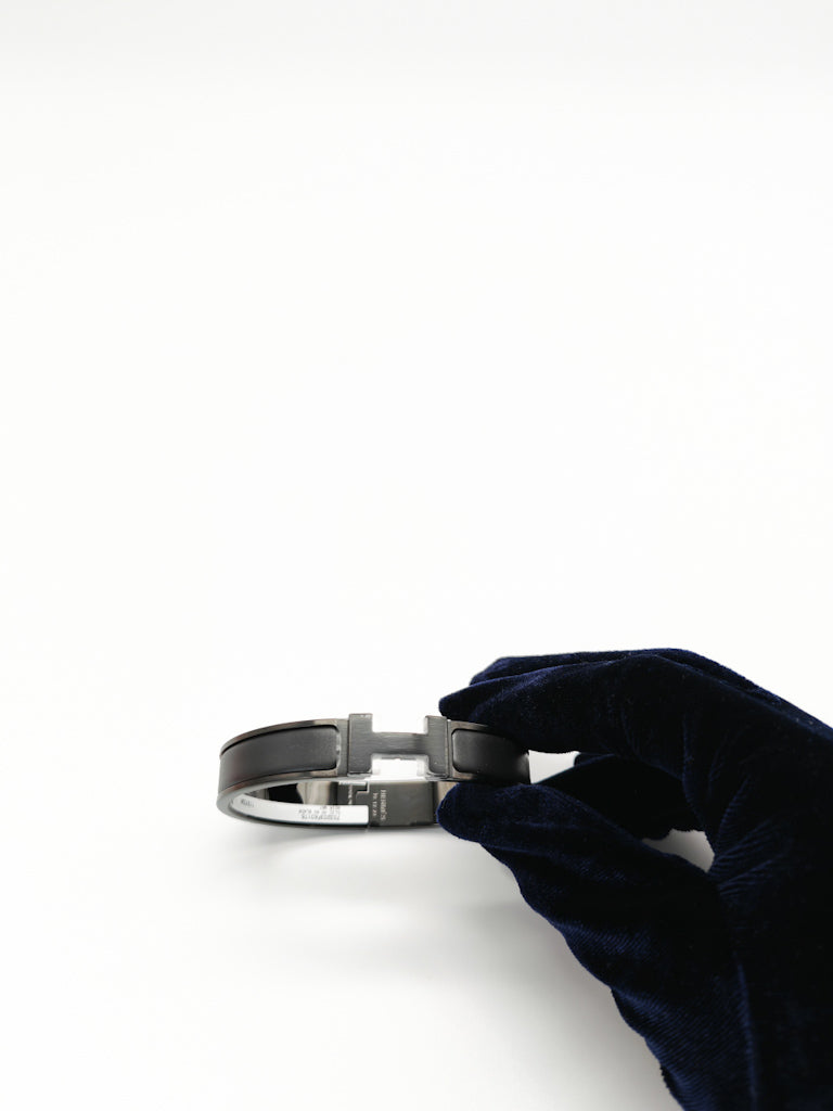 Clic H GM in So Black Matte Hardware Bangle | Purse Maison Luxury Bags Shop