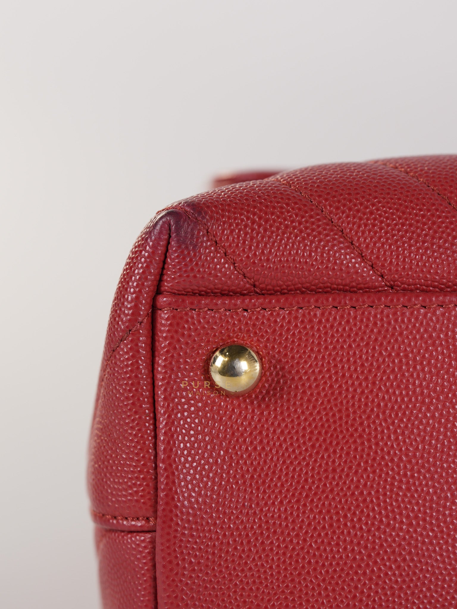 Coco Handle Medium in Red Caviar Leather & Gold Hardware(Series 29) | Purse Maison Luxury Bags Shop