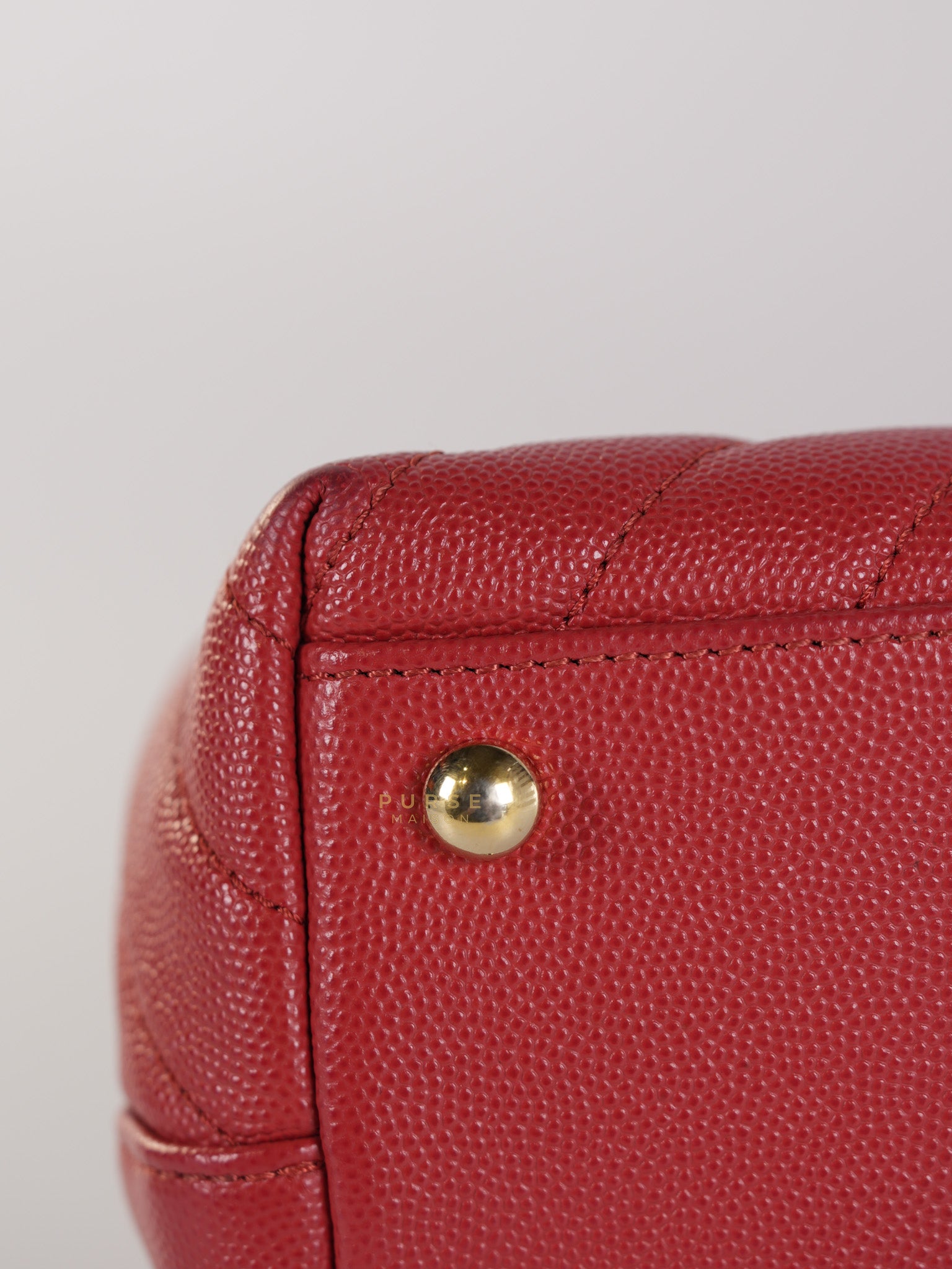 Coco Handle Medium in Red Caviar Leather & Gold Hardware(Series 29) | Purse Maison Luxury Bags Shop