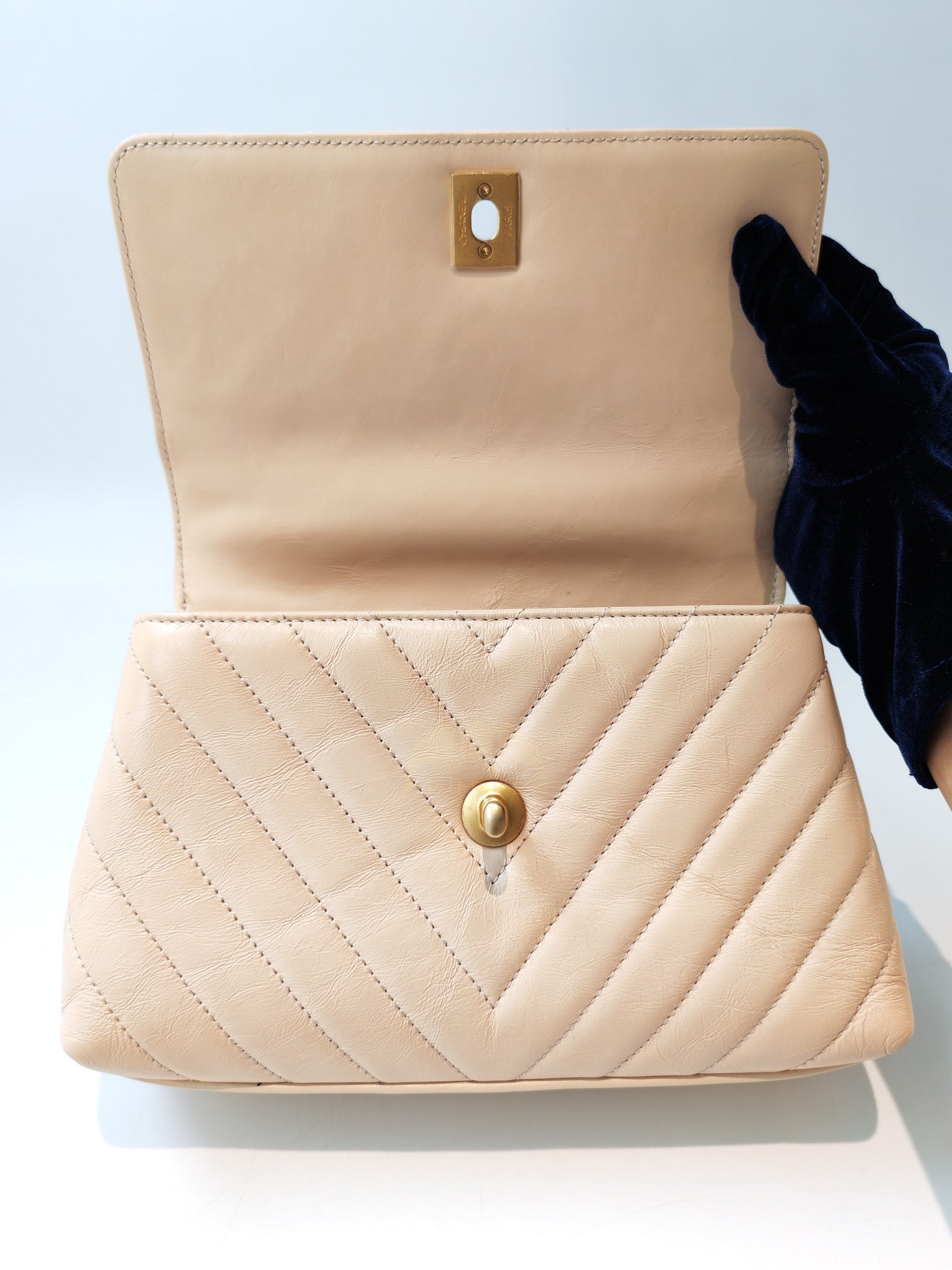 Coco Handle Small in Beige Lizard Embossed Handle & Aged Gold Hardware(Series 25) | Purse Maison Luxury Bags Shop