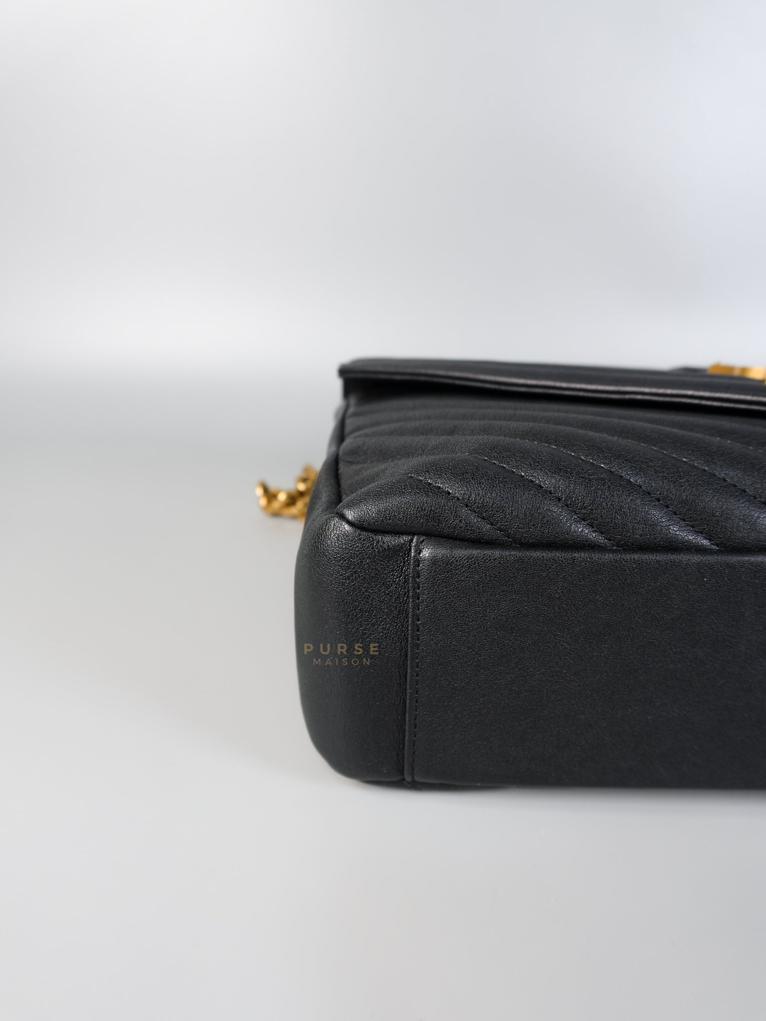 College Large in Black Chevron Quilted Leather | Purse Maison Luxury Bags Shop